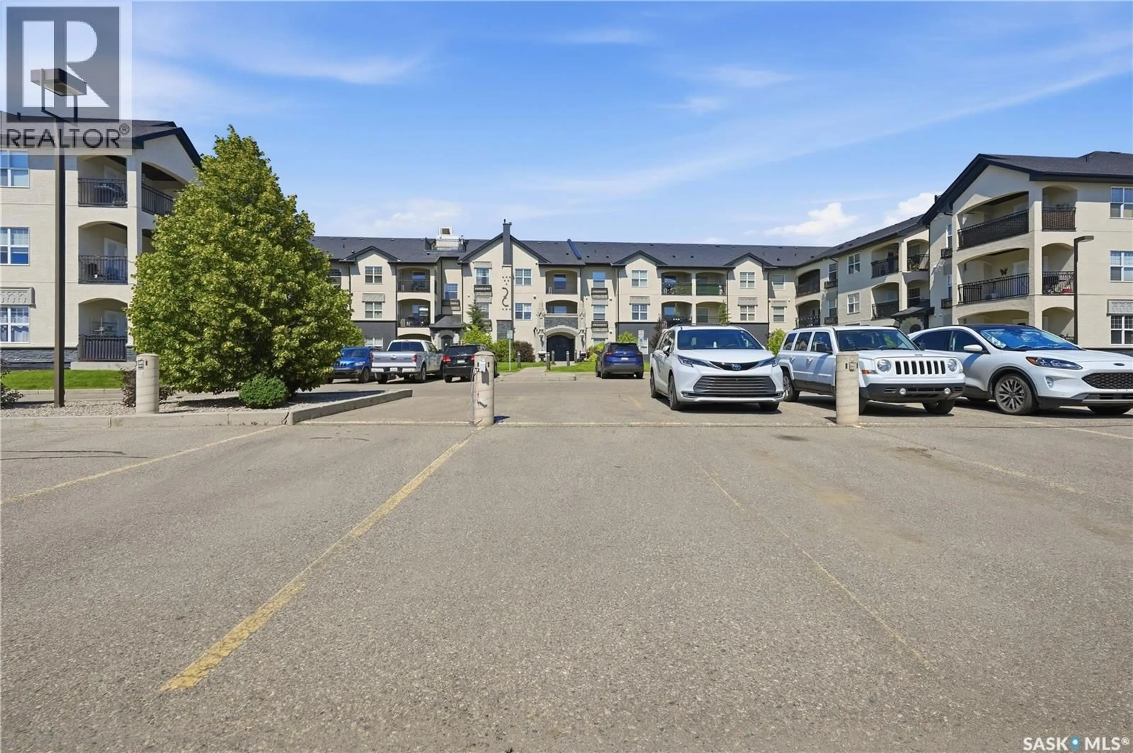 Patio, unknown for 1545 - 313 NEVILLE DRIVE, Regina Saskatchewan S4Z0A7