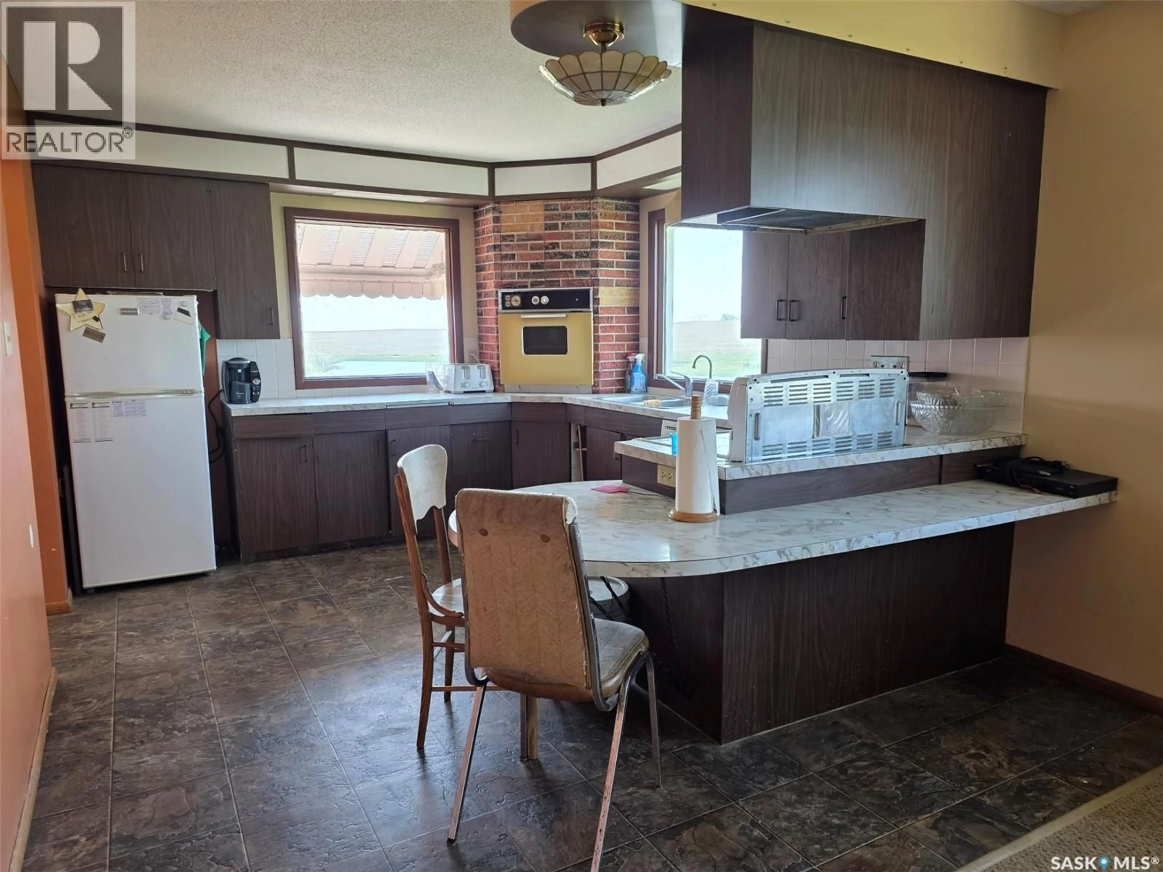 Open concept kitchen, ceramic/tile floor for LITTLE SIX ACREAGE, Auvergne Rm No. 76 Saskatchewan S0N1Z0