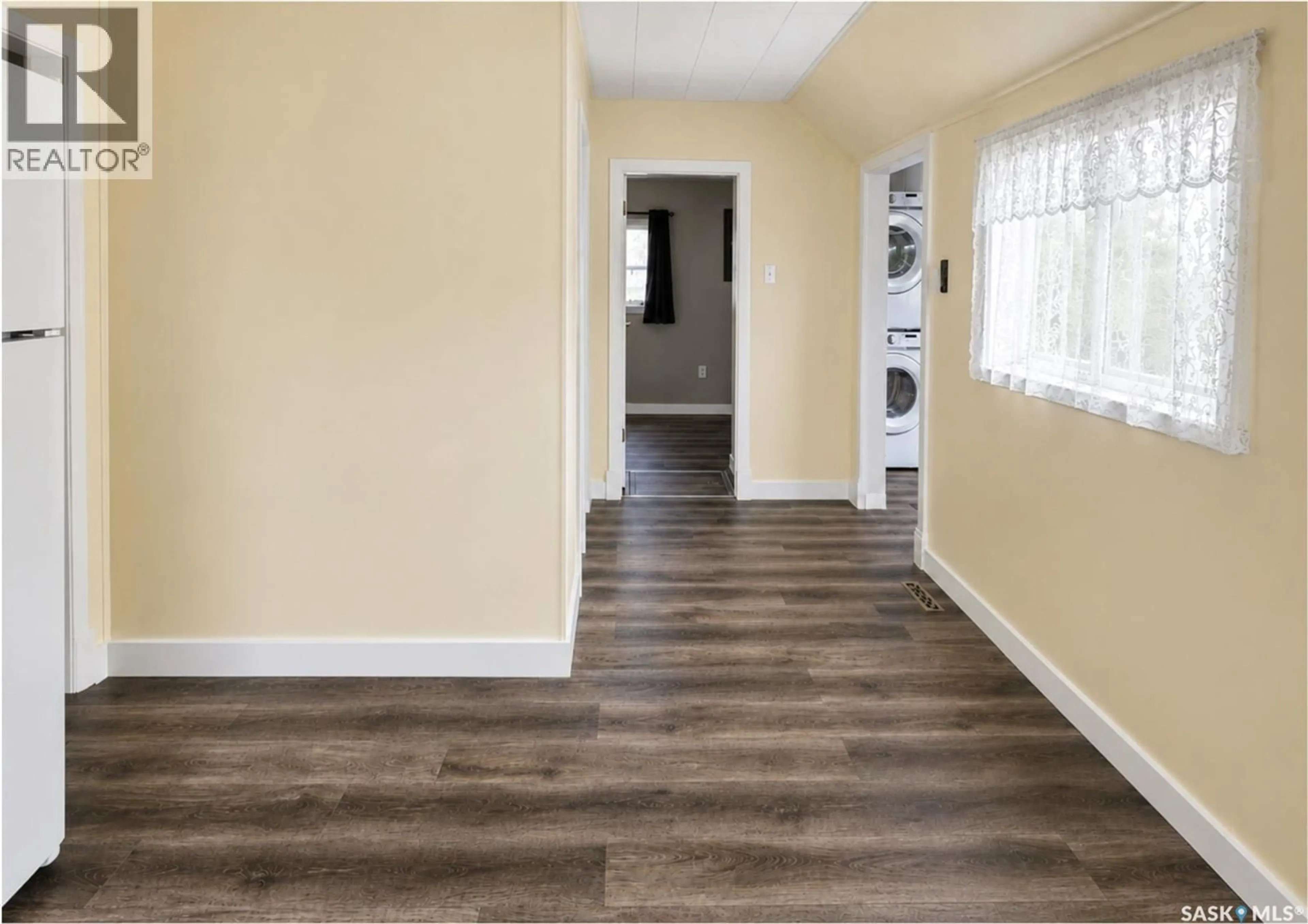 Indoor entryway for 108 THIRD AVENUE, Pierceland Saskatchewan S0M2K0