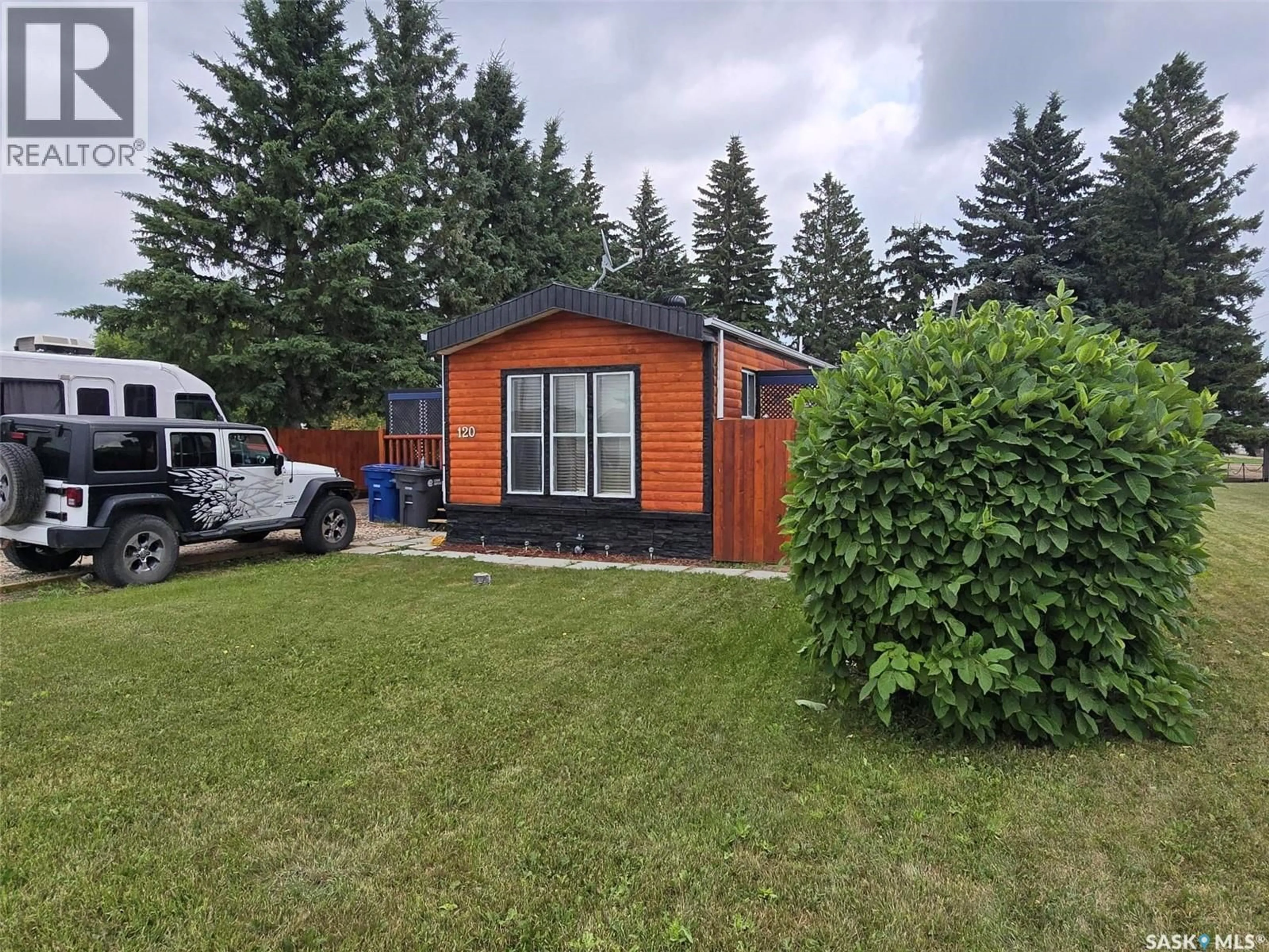 Shed for 120 3RD STREET, Glenavon Saskatchewan S0G1Y0