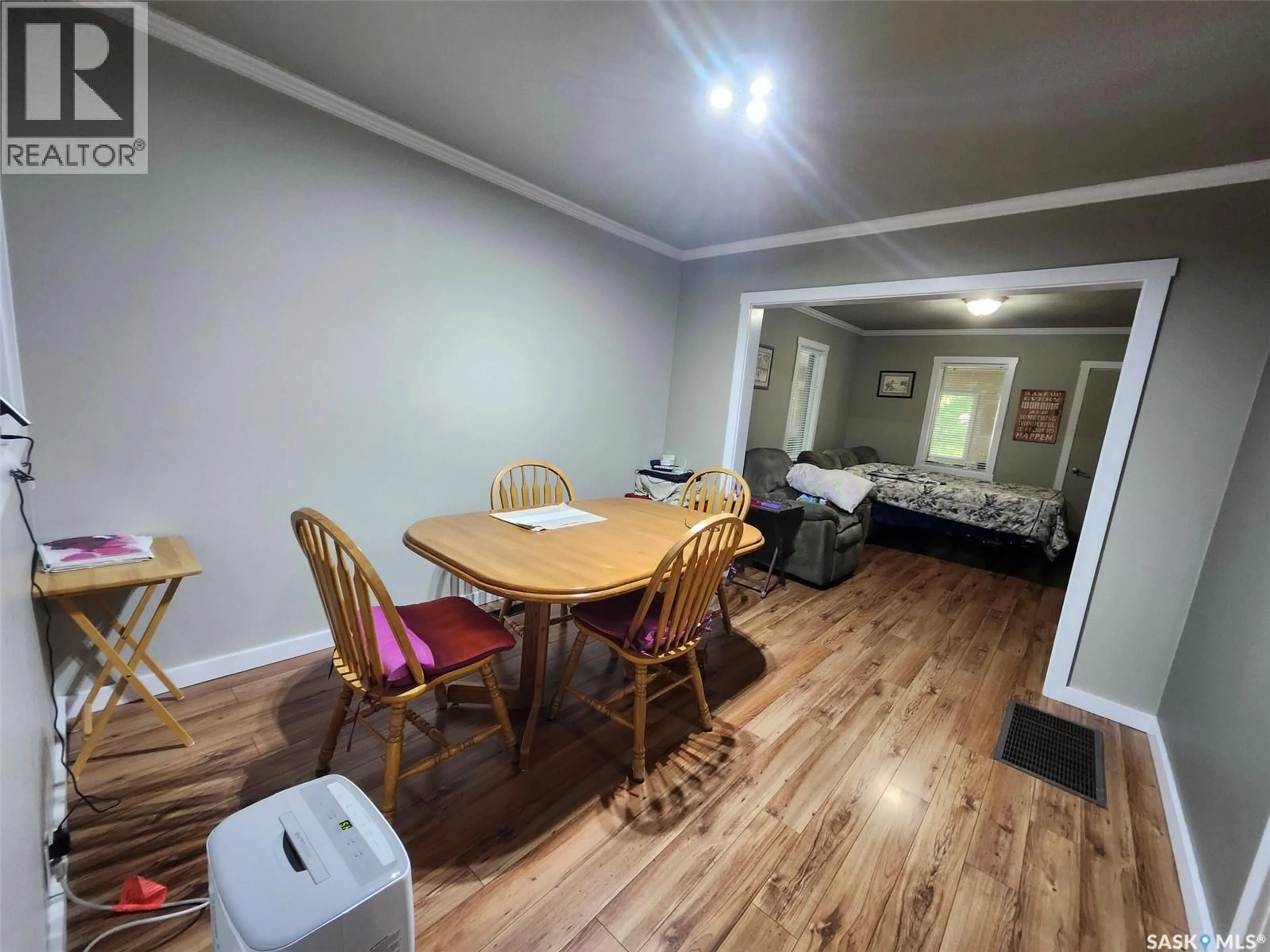 A pic of a room for 211 BANNER STREET, Pennant Saskatchewan S0N1X0