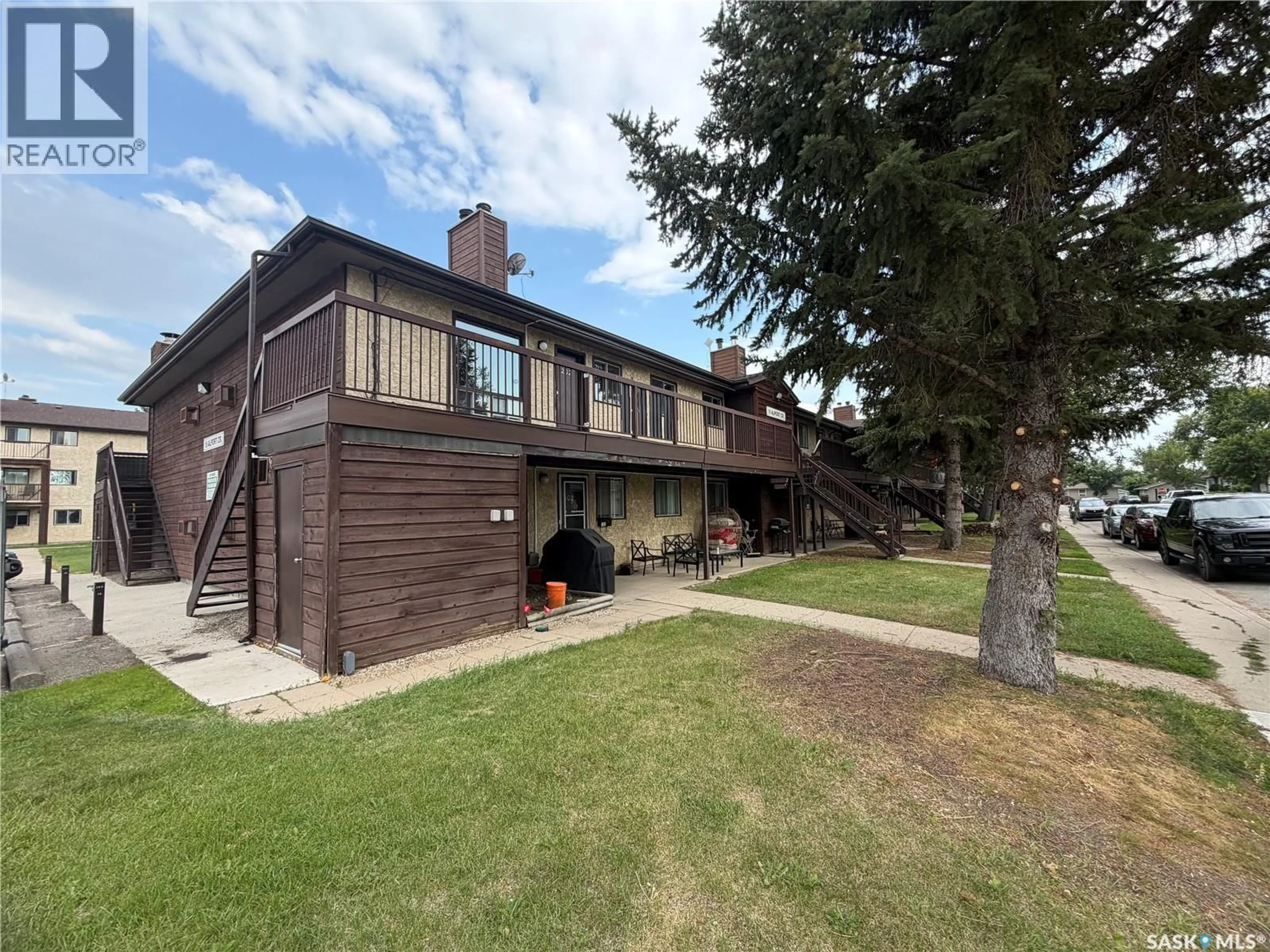 Unknown for 202 ALPORT CRESCENT, Regina Saskatchewan S4R8C6