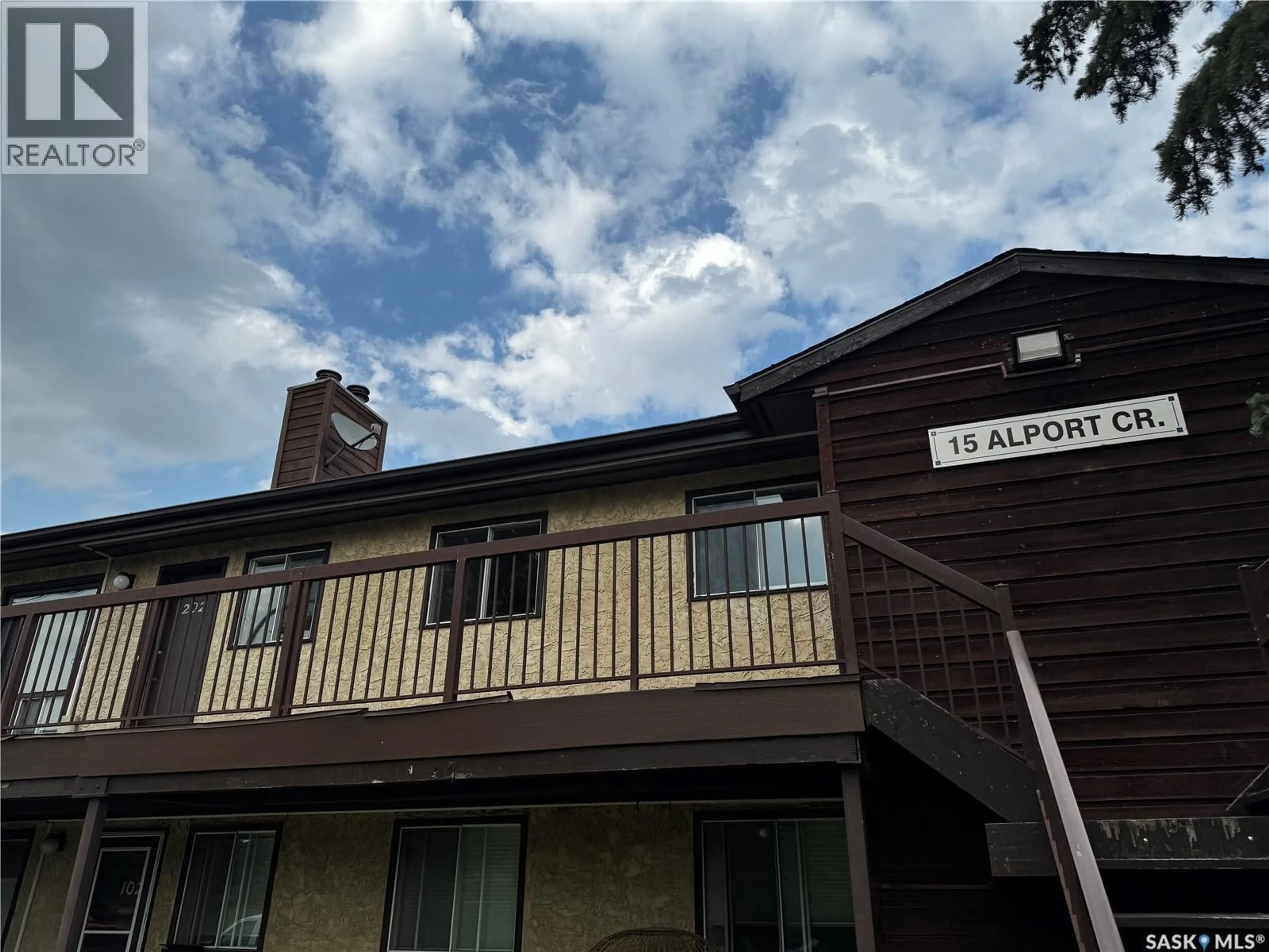 Home with vinyl exterior material, building for 202 ALPORT CRESCENT, Regina Saskatchewan S4R8C6