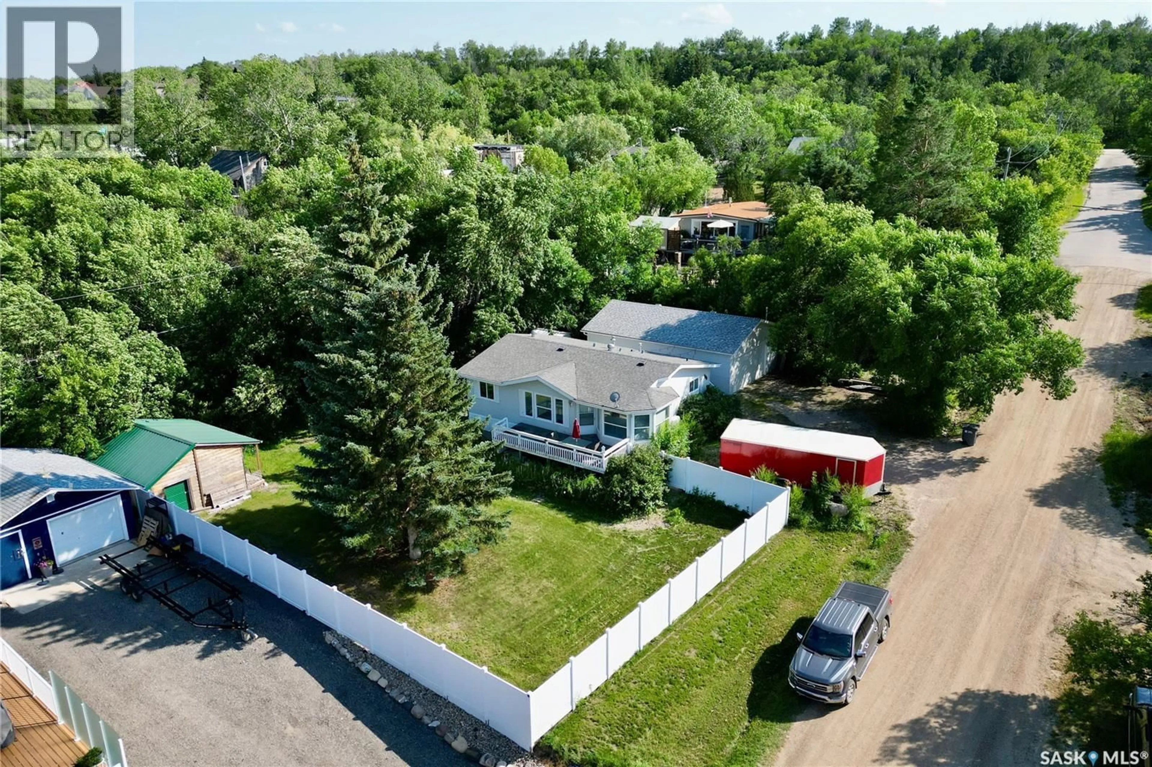 A pic from outside/outdoor area/front of a property/back of a property/a pic from drone, unknown for 180 10TH STREET, Buena Vista Saskatchewan S2V1B1