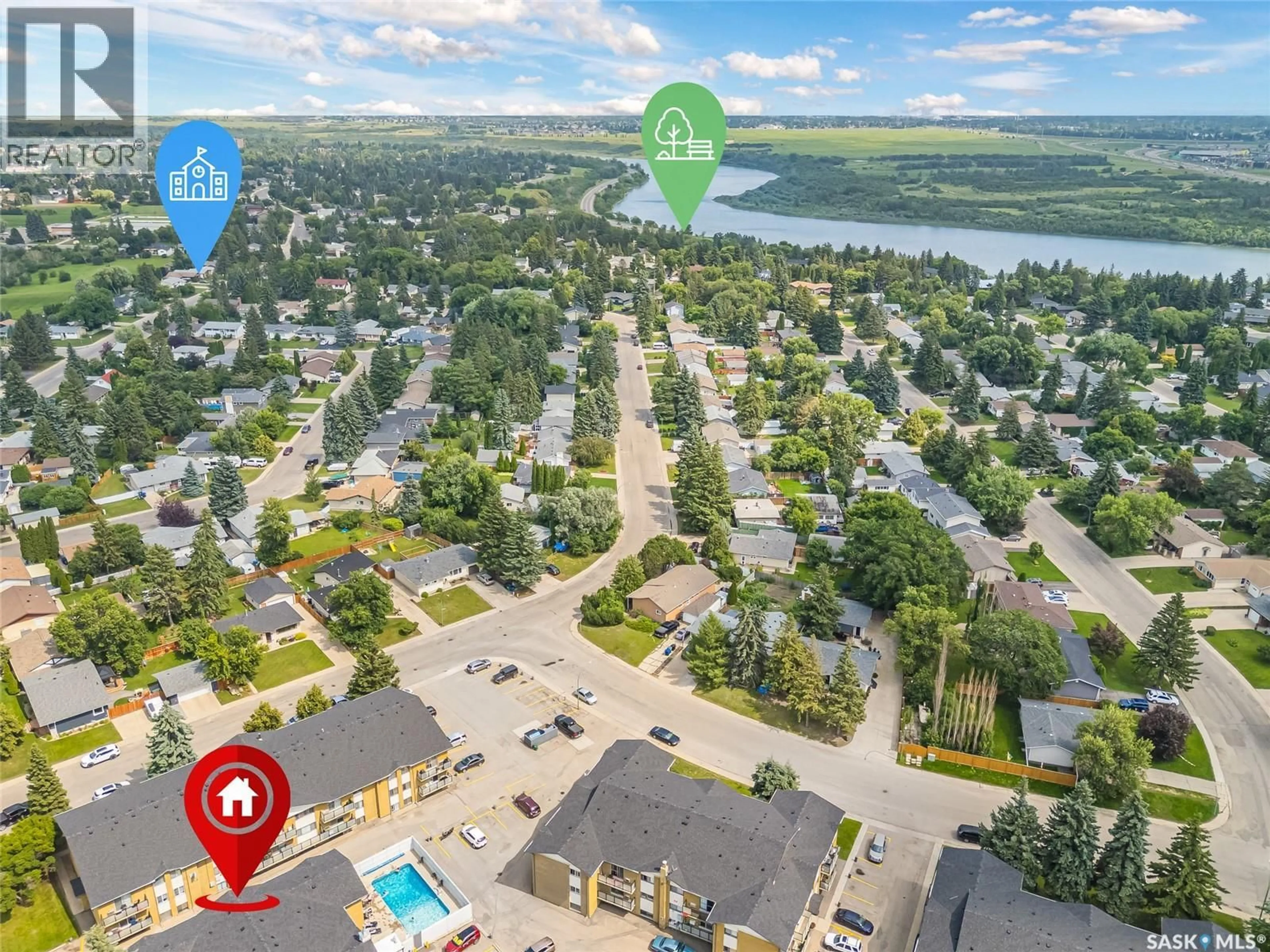 A pic from outside/outdoor area/front of a property/back of a property/a pic from drone, water/lake/river/ocean view for 50 ASSINIBOINE DRIVE, Saskatoon Saskatchewan S7K1H1