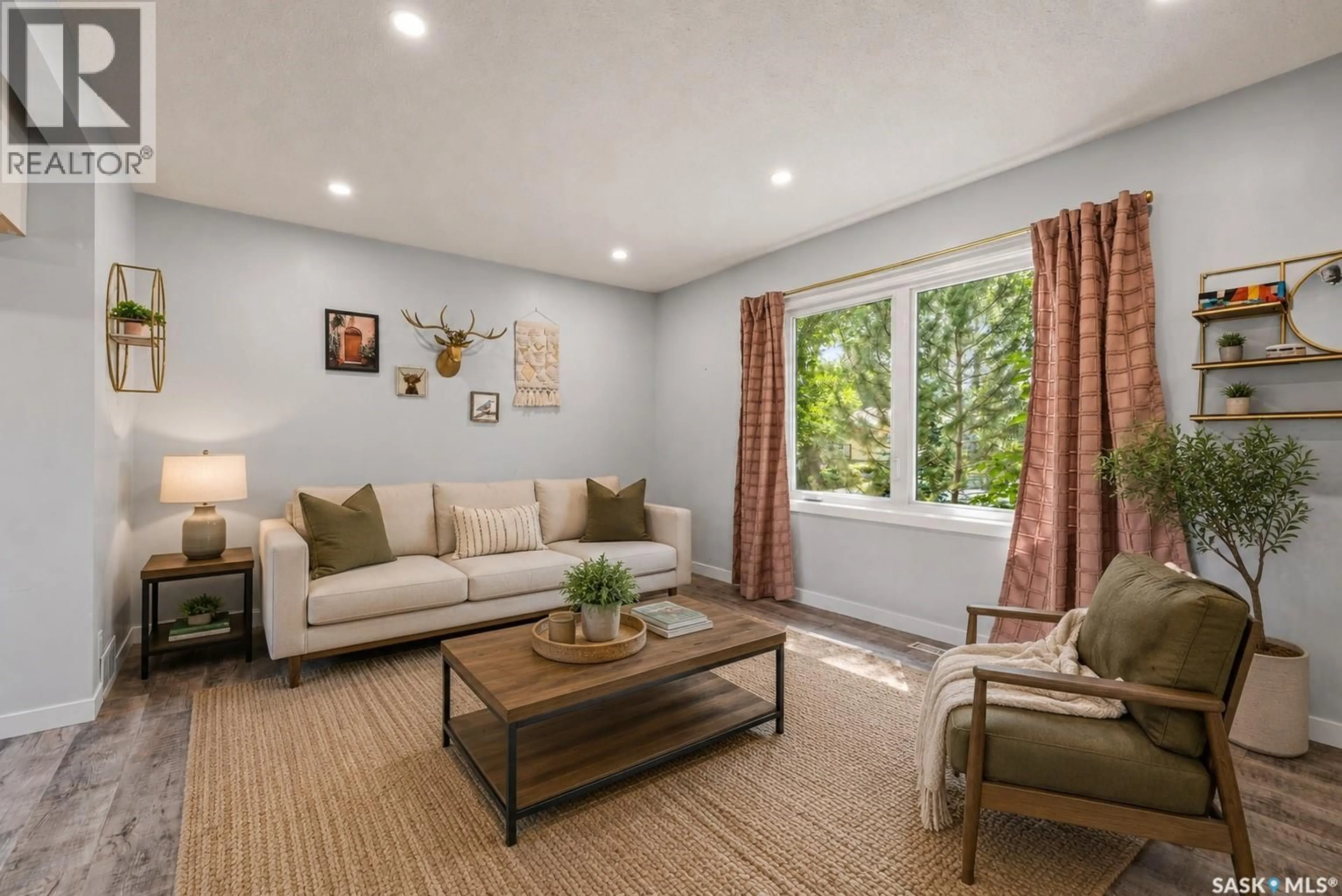 Living room with furniture, unknown for 2457 MACKAY STREET, Regina Saskatchewan S4N2T4