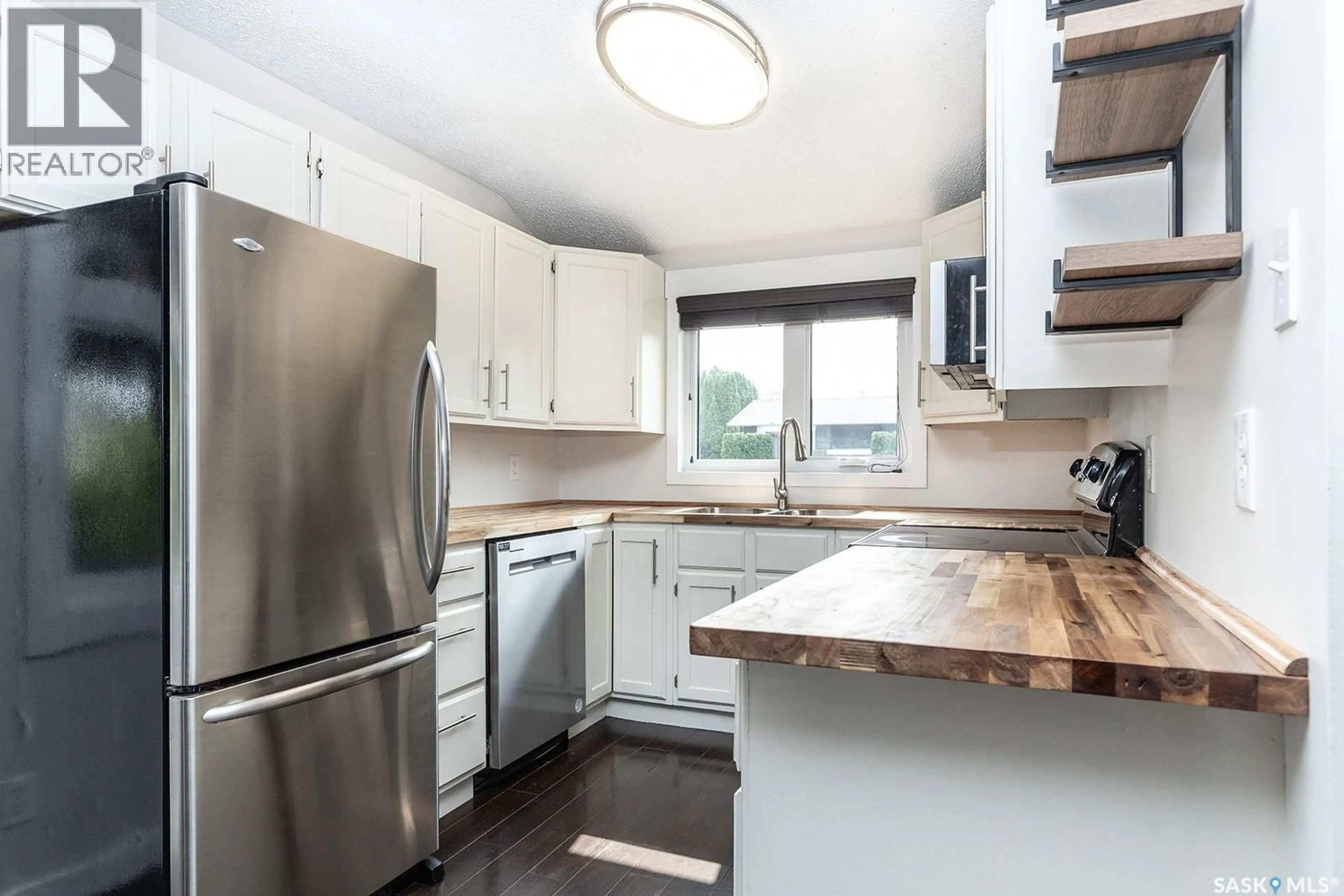 Unknown for 350 GUELPH CRESCENT, Saskatoon Saskatchewan S7H4S9