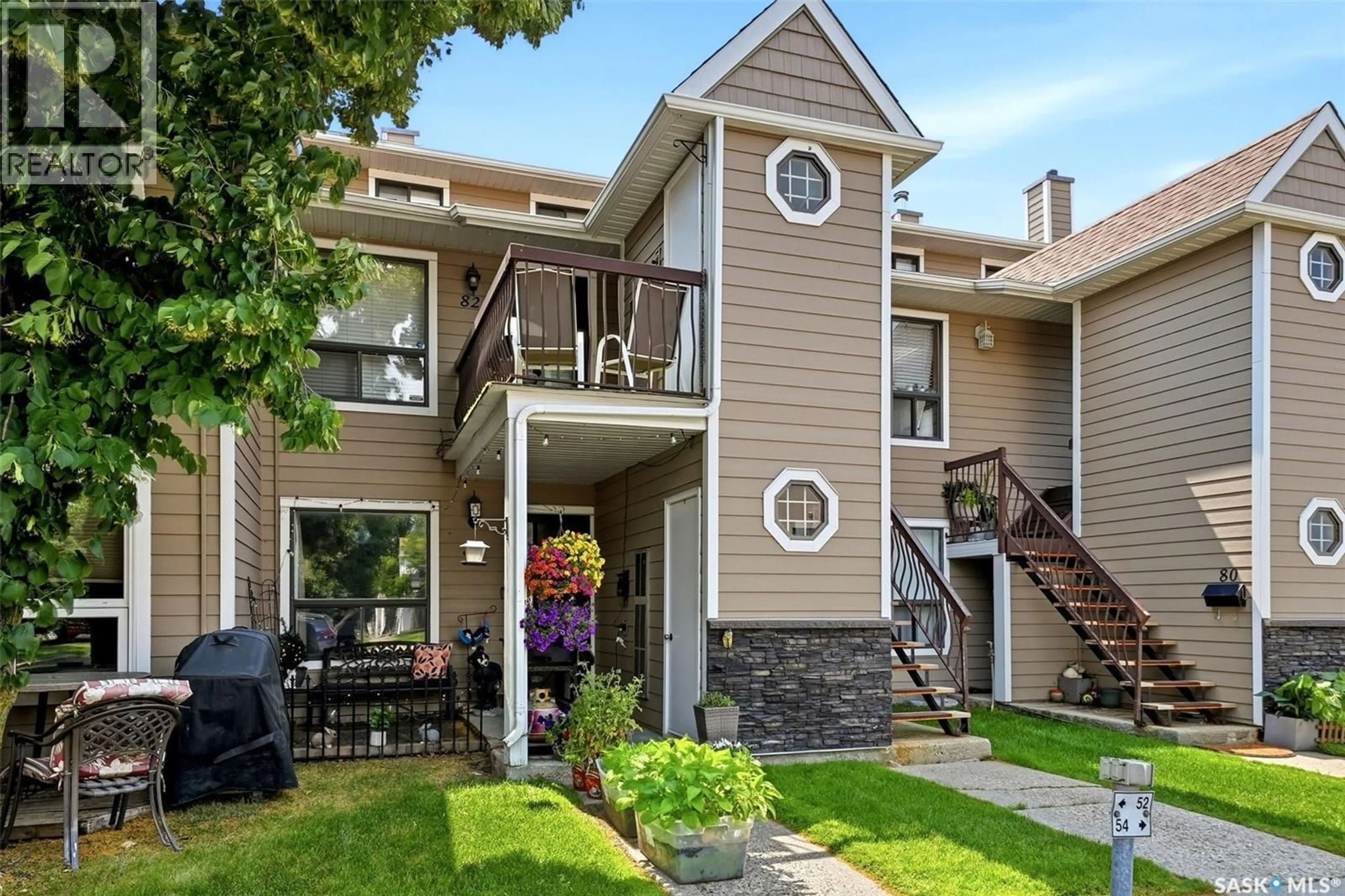 Patio, unknown for 82 CEDAR MEADOW DRIVE, Regina Saskatchewan S4X3J6