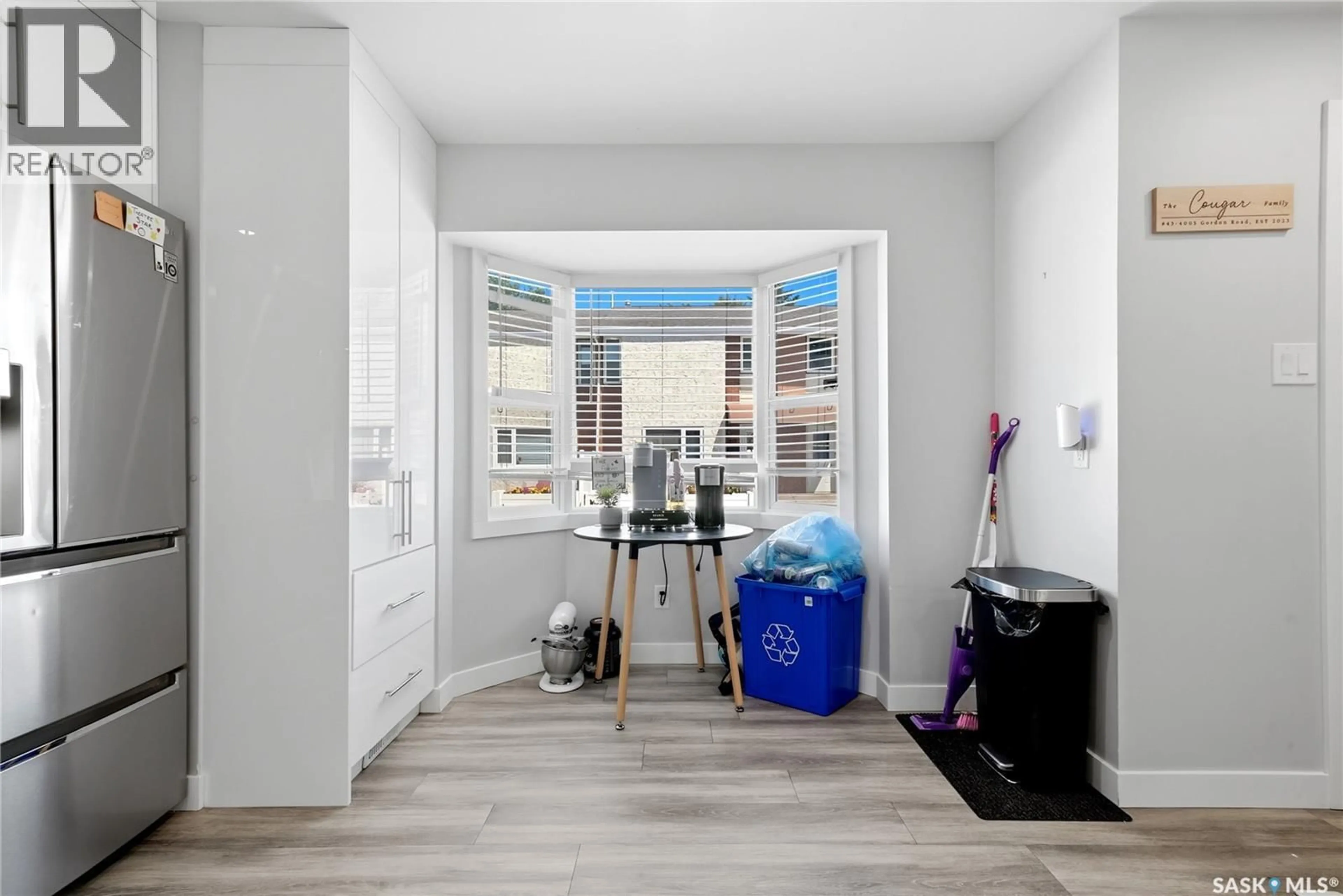 Indoor entryway for 4005 GORDON ROAD, Regina Saskatchewan S4S6G6