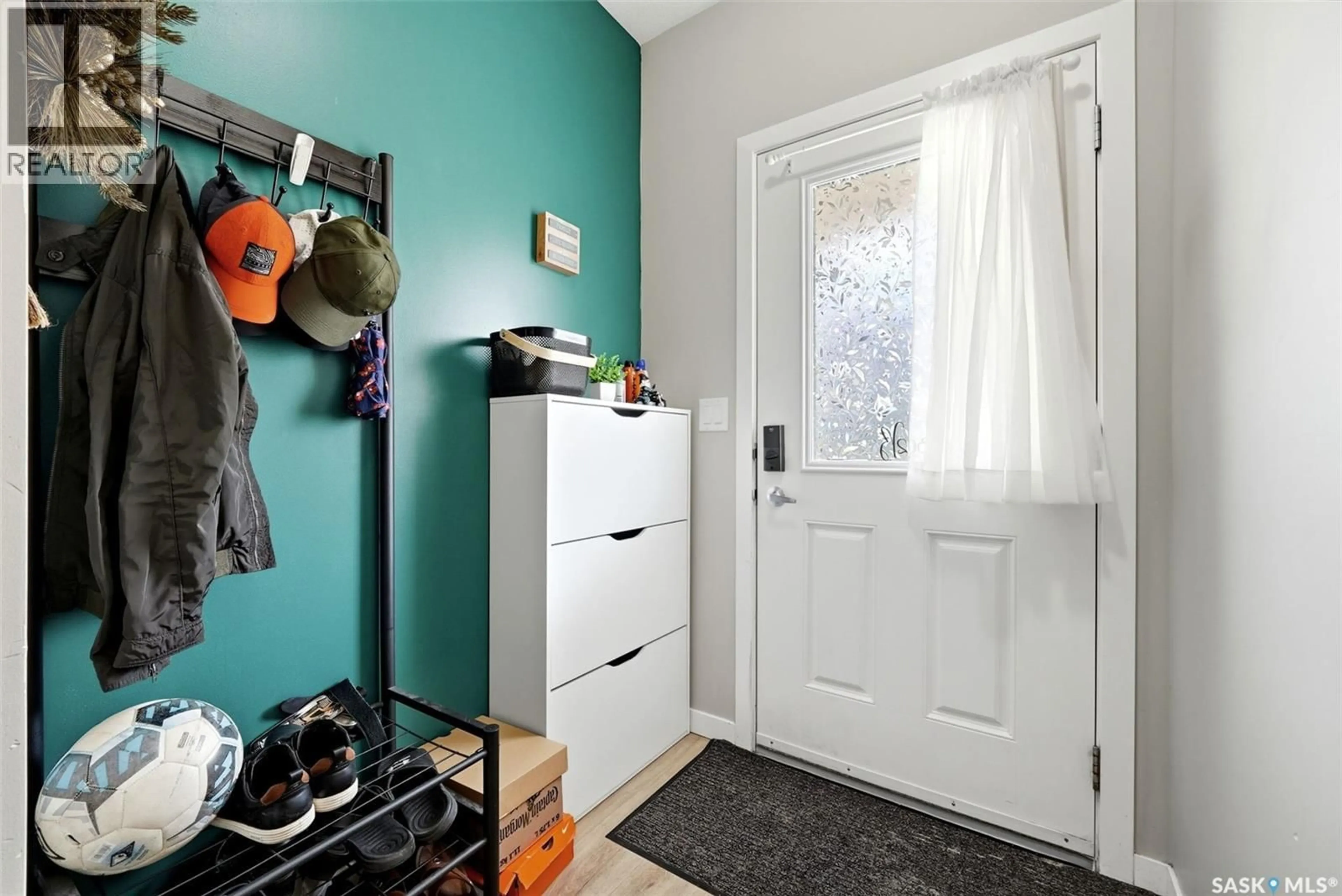 Indoor entryway for 302B - 3355 GREEN POPPY STREET, Regina Saskatchewan S4V3P6