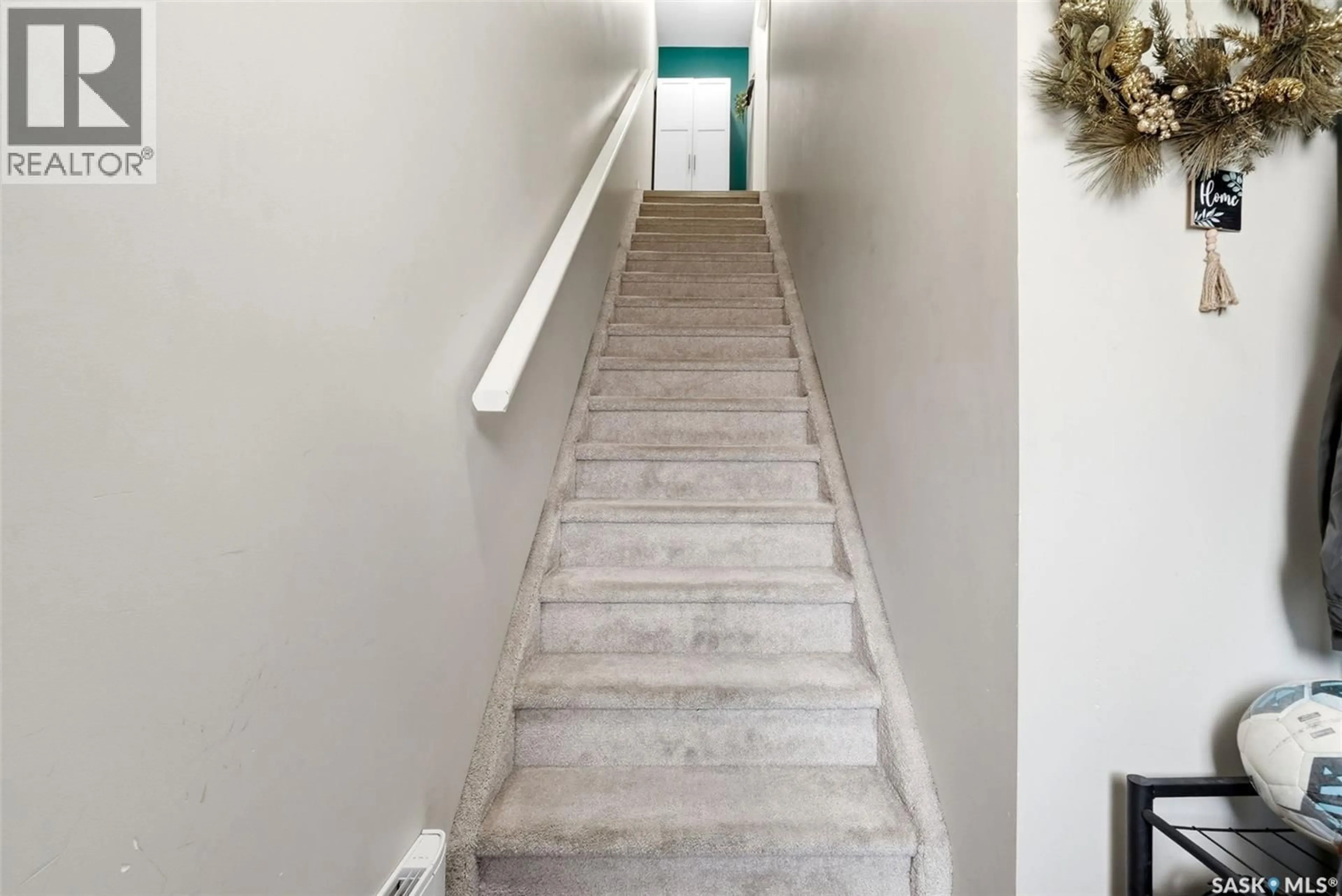 Stairs for 302B - 3355 GREEN POPPY STREET, Regina Saskatchewan S4V3P6
