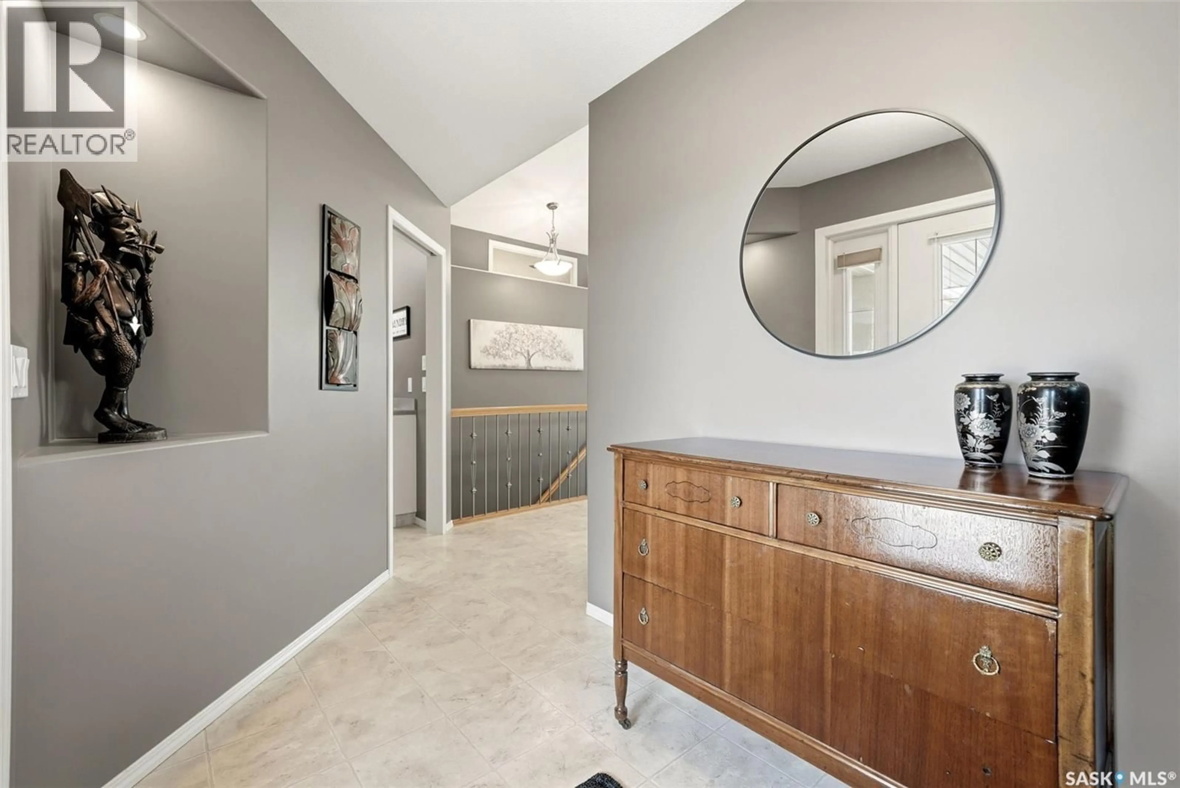 Indoor entryway for 3940 NOTTINGHAM CRESCENT, Regina Saskatchewan S4V3A5