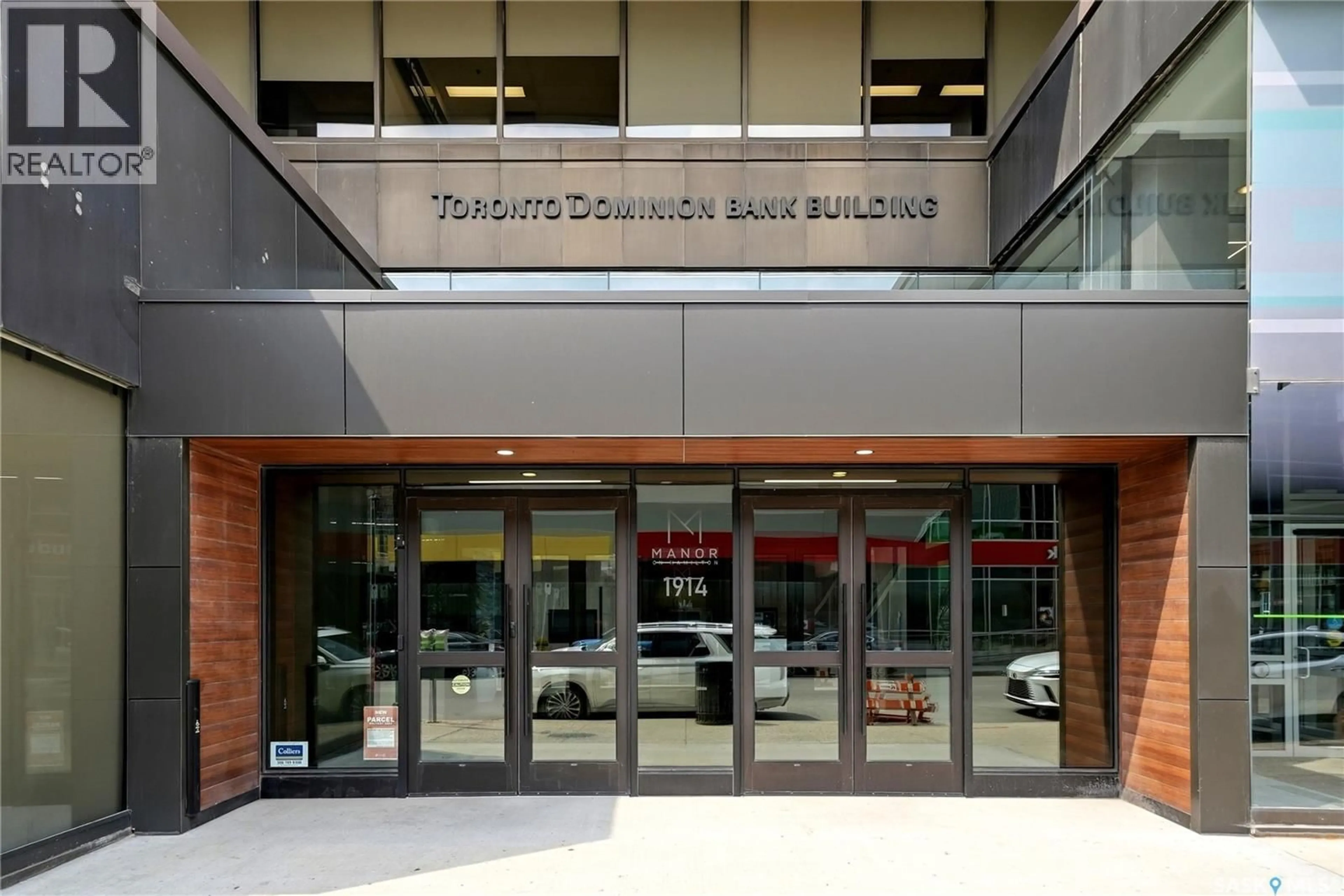 Indoor foyer for 1914 - 1102 HAMILTON STREET, Regina Saskatchewan S4P3N6