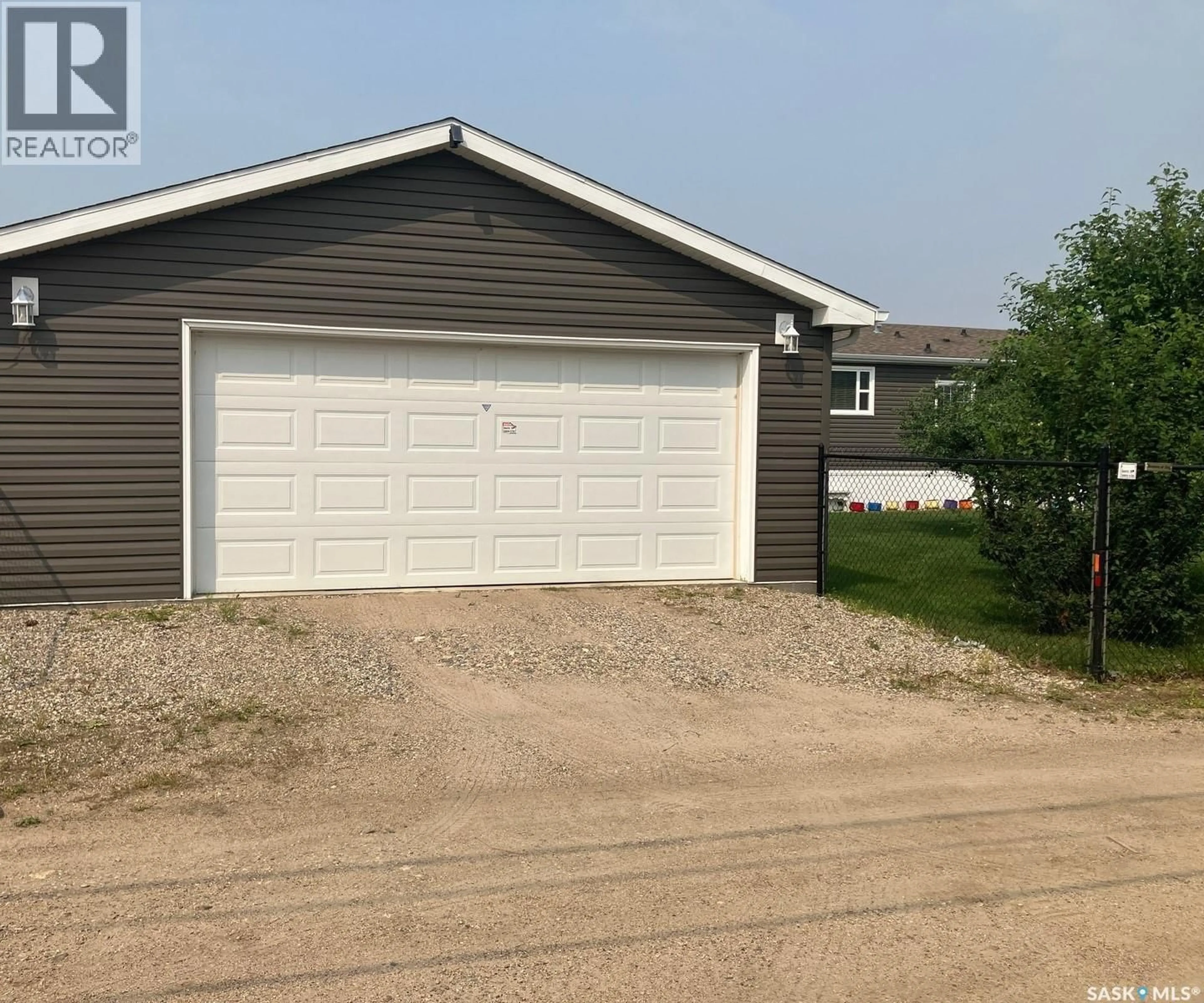Shed for 1205 3RD STREET, Nipawin Saskatchewan S0E1E0
