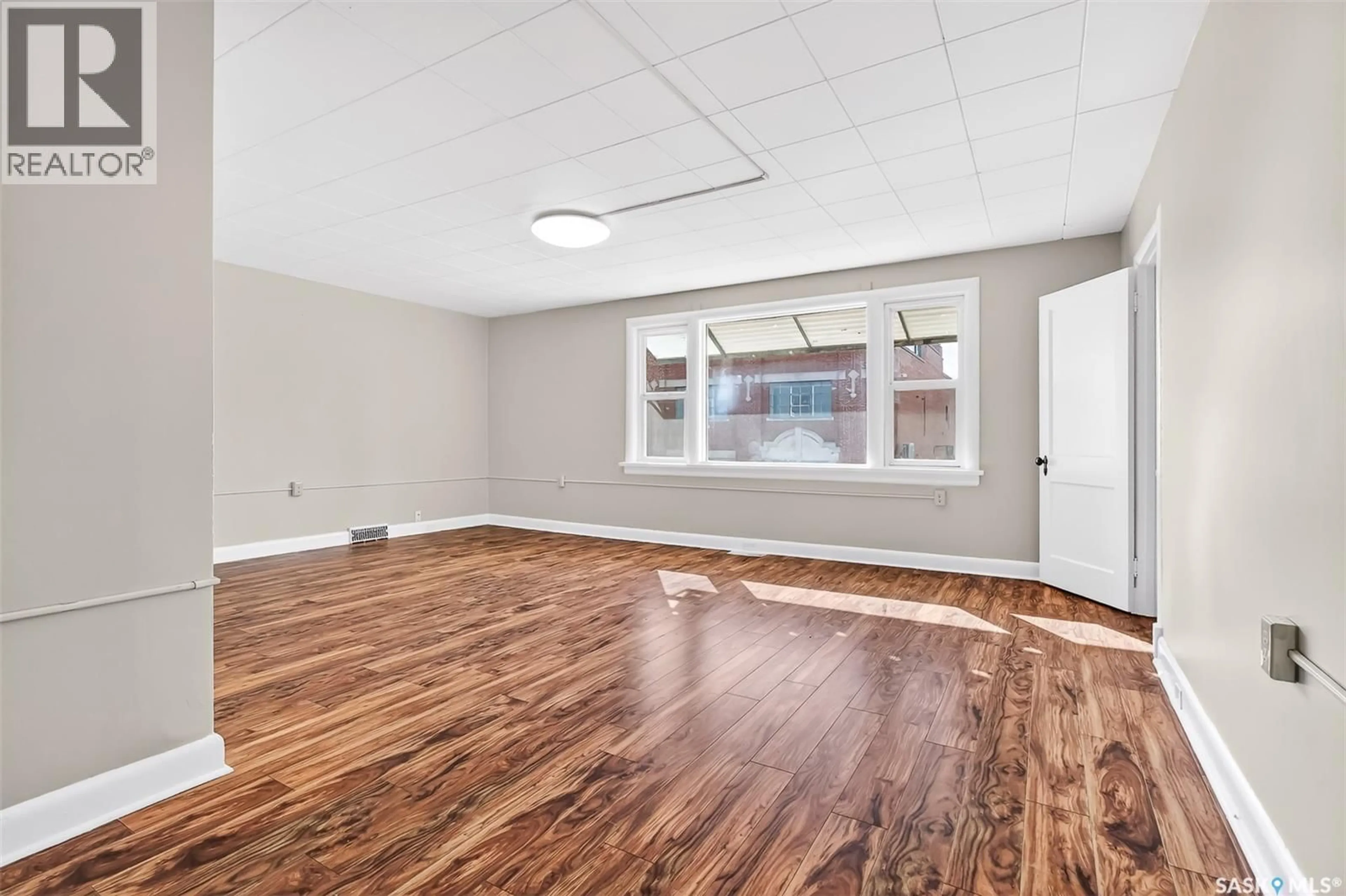 A pic of a room for 308-312 FAIRFORD STREET, Moose Jaw Saskatchewan S6H1V9