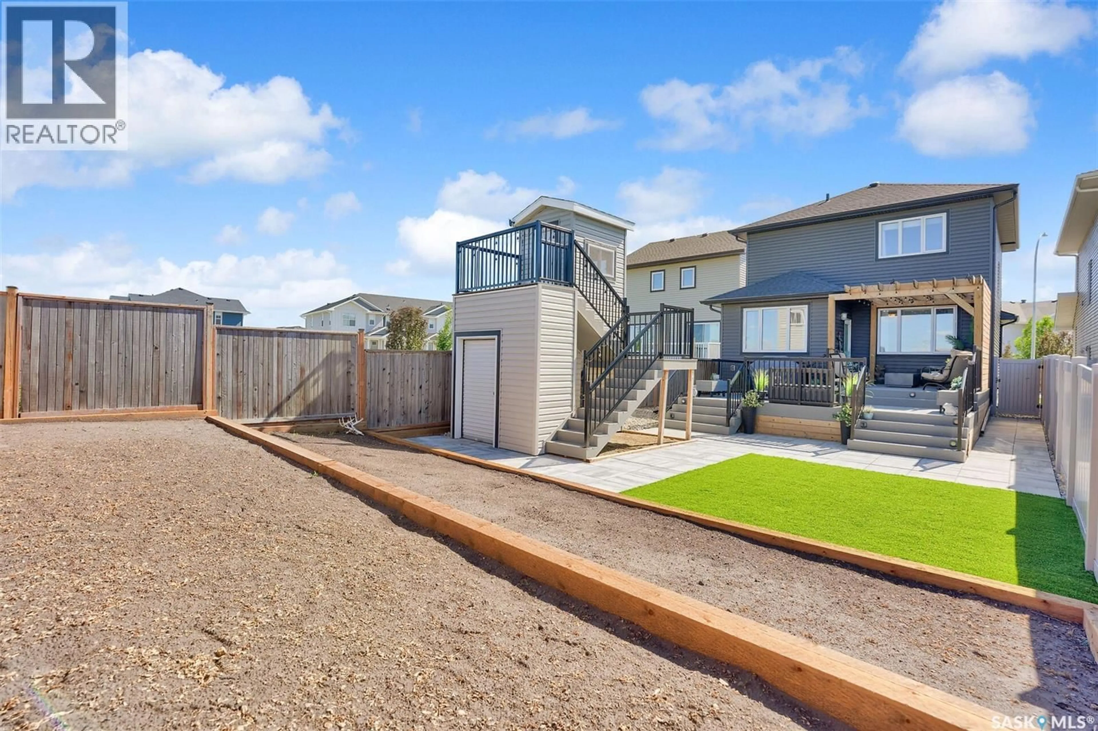 A pic from outside/outdoor area/front of a property/back of a property/a pic from drone, street for 7908 BARLEY CRESCENT, Regina Saskatchewan S4Y0E6