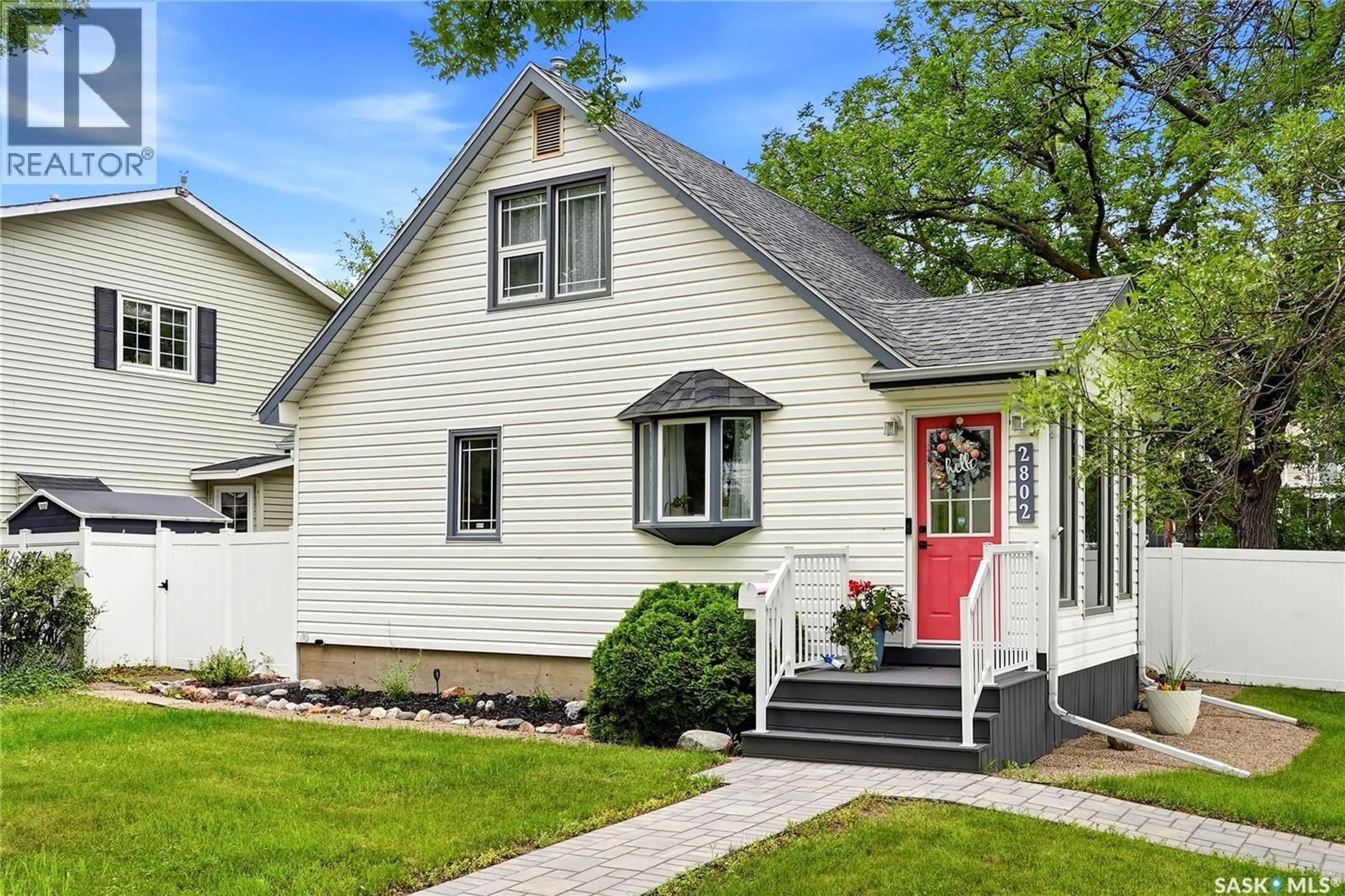 Home with vinyl exterior material, street for 2802 MONTAGUE STREET, Regina Saskatchewan S4S1Z2