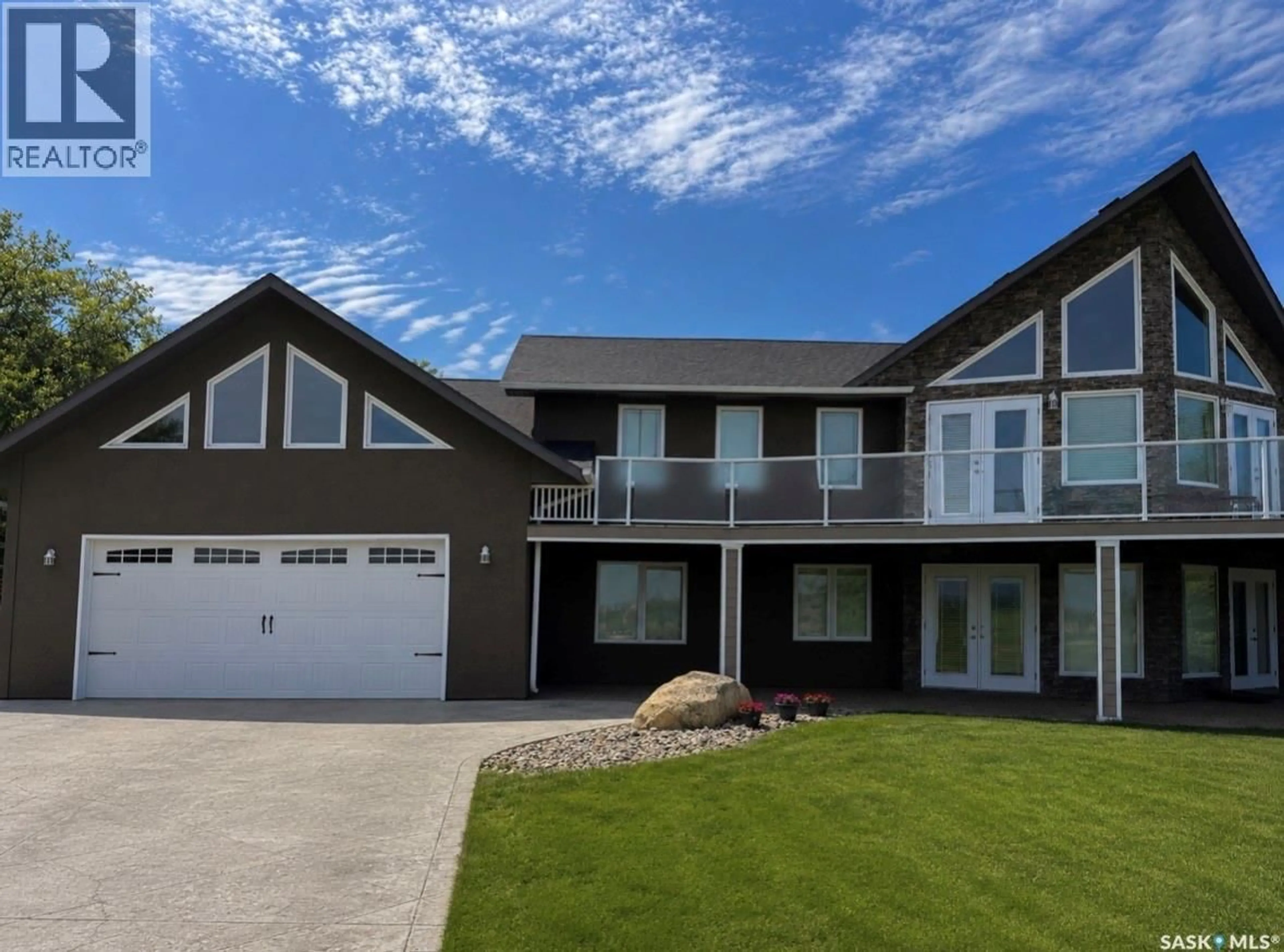 Home with vinyl exterior material, unknown for 49 TAYLOR STREET, Katepwa Beach Saskatchewan S0G2Y0