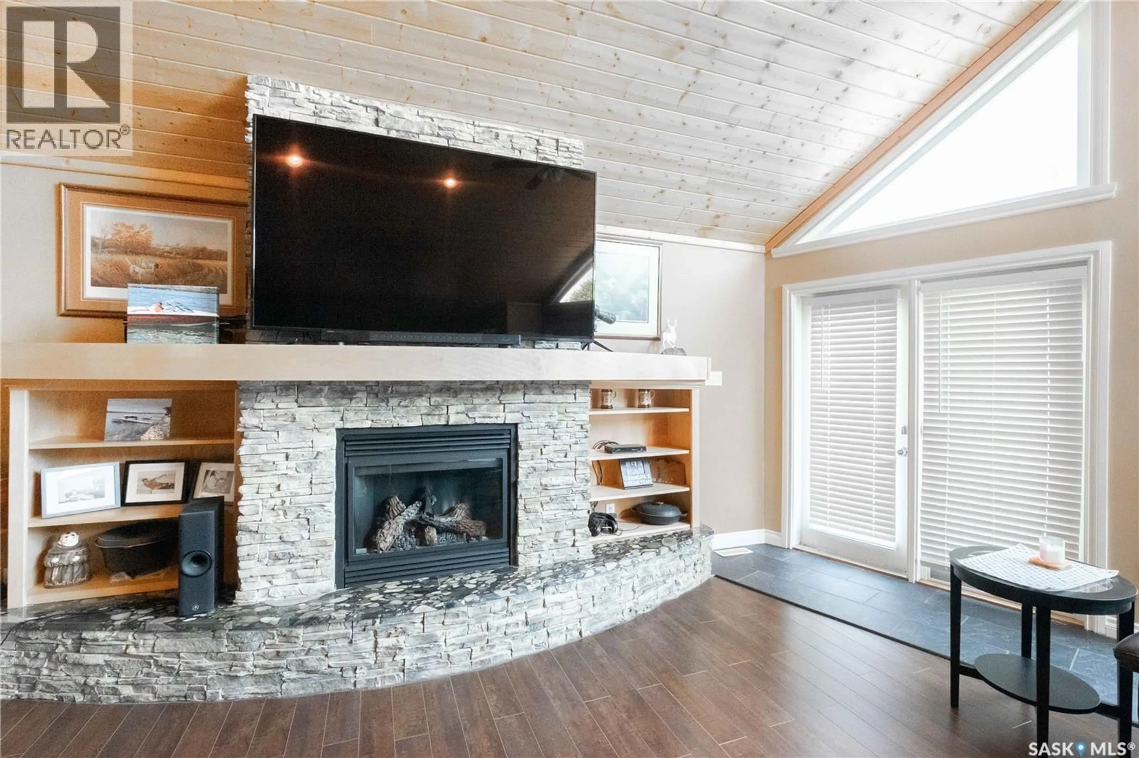 Home theater for 49 TAYLOR STREET, Katepwa Beach Saskatchewan S0G2Y0