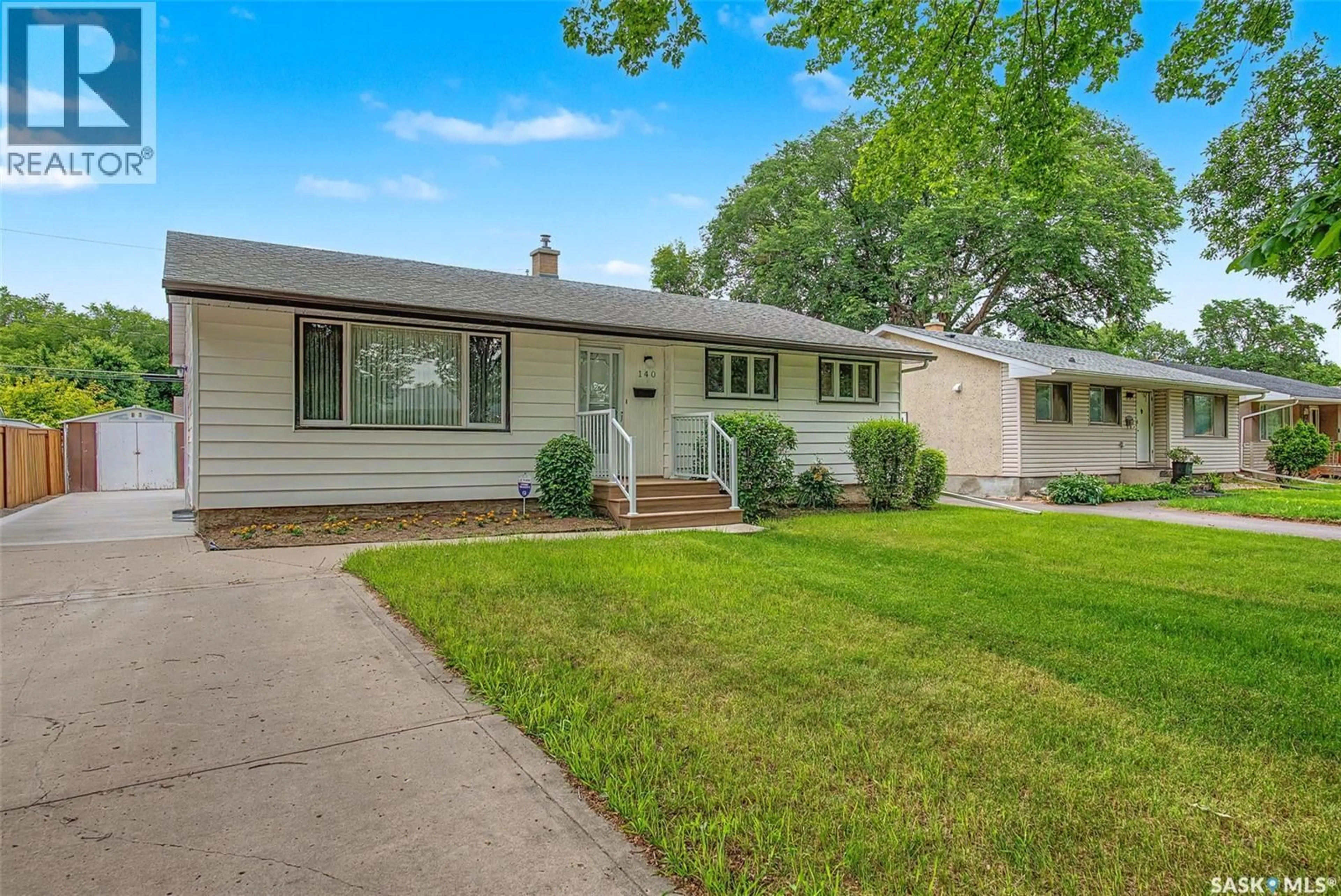 Home with vinyl exterior material, street for 140 MCDOUGALL CRESCENT, Regina Saskatchewan S4S5M7