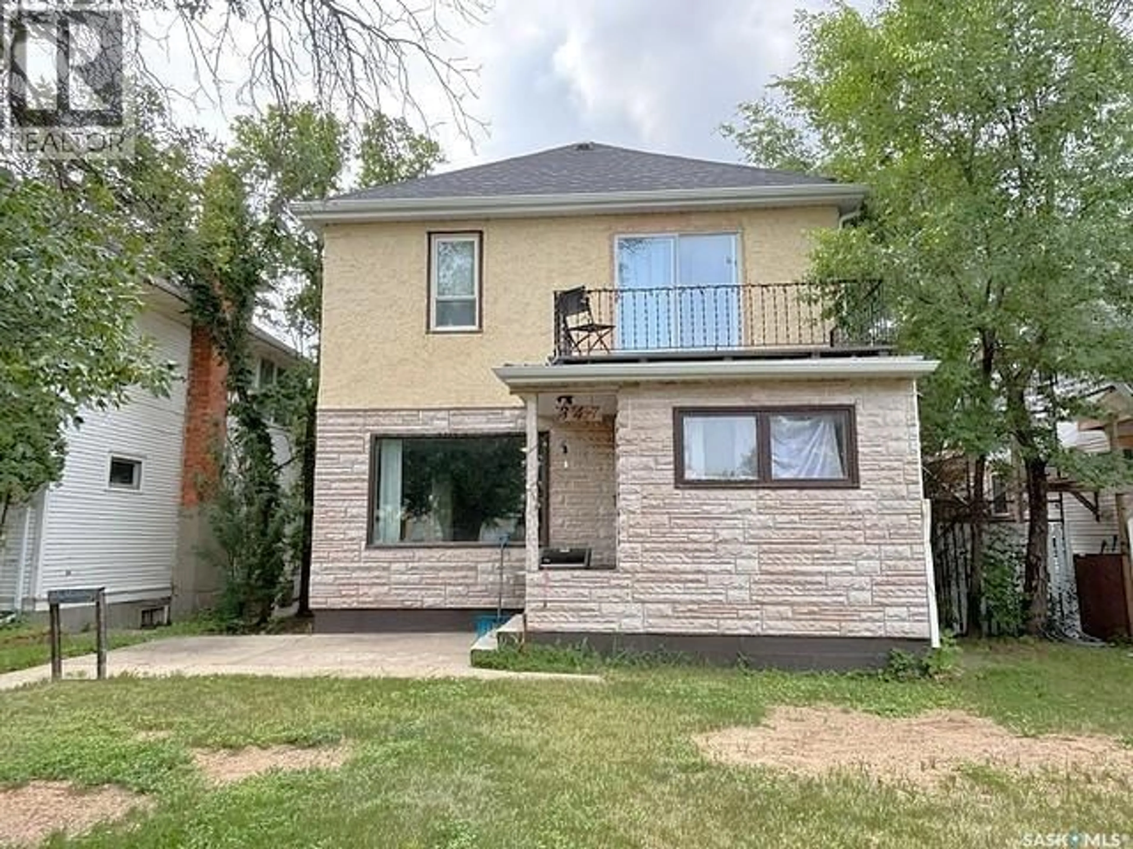 Home with brick exterior material, building for 347 OMINICA STREET, Moose Jaw Saskatchewan S6H1X6