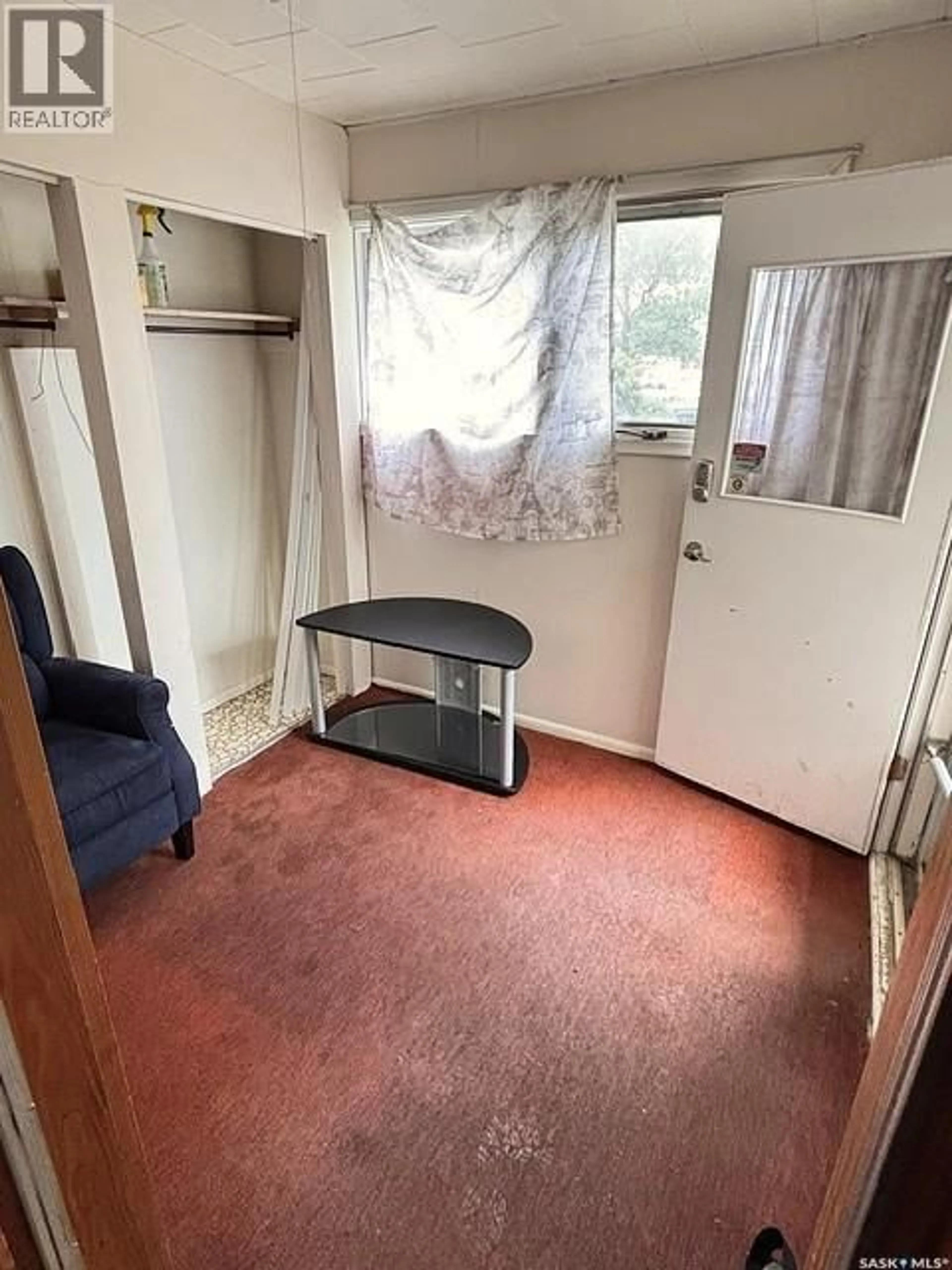 A pic of a room for 347 OMINICA STREET, Moose Jaw Saskatchewan S6H1X6