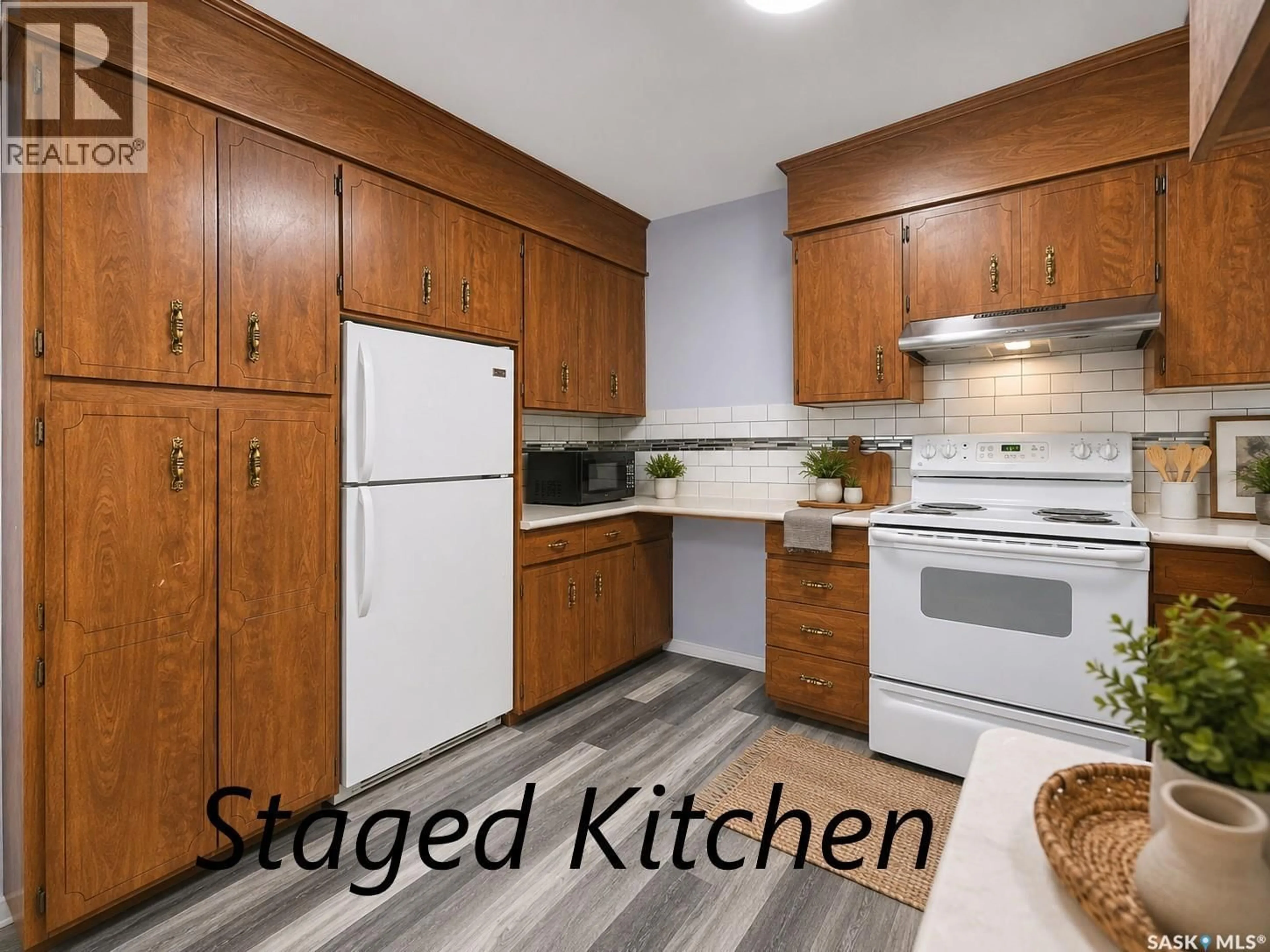 Standard kitchen, unknown for 1641 103RD STREET, North Battleford Saskatchewan S9A1L6