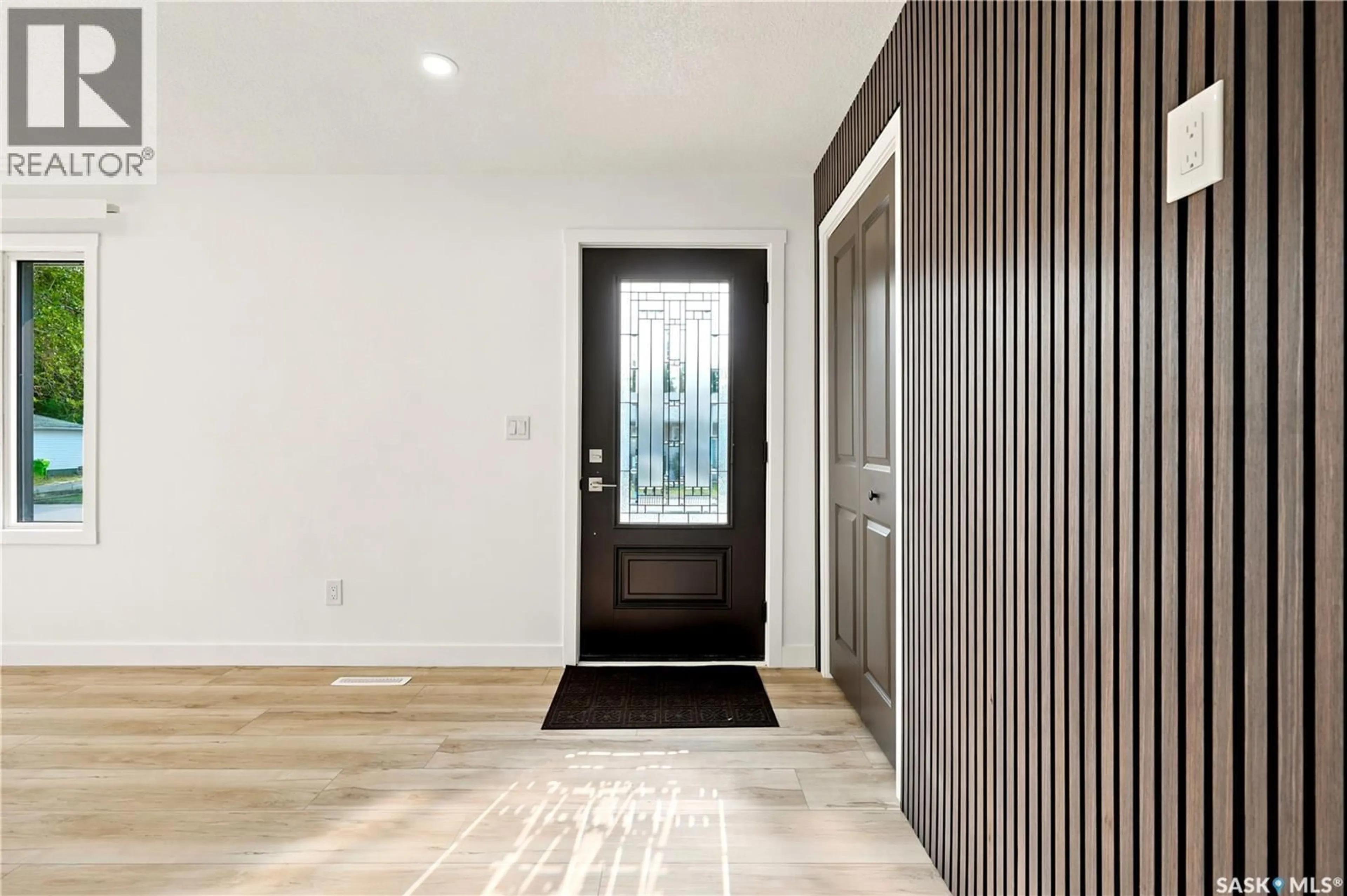 Indoor entryway for 434 COMPANY AVENUE, Fort Qu'Appelle Saskatchewan S0G1S0