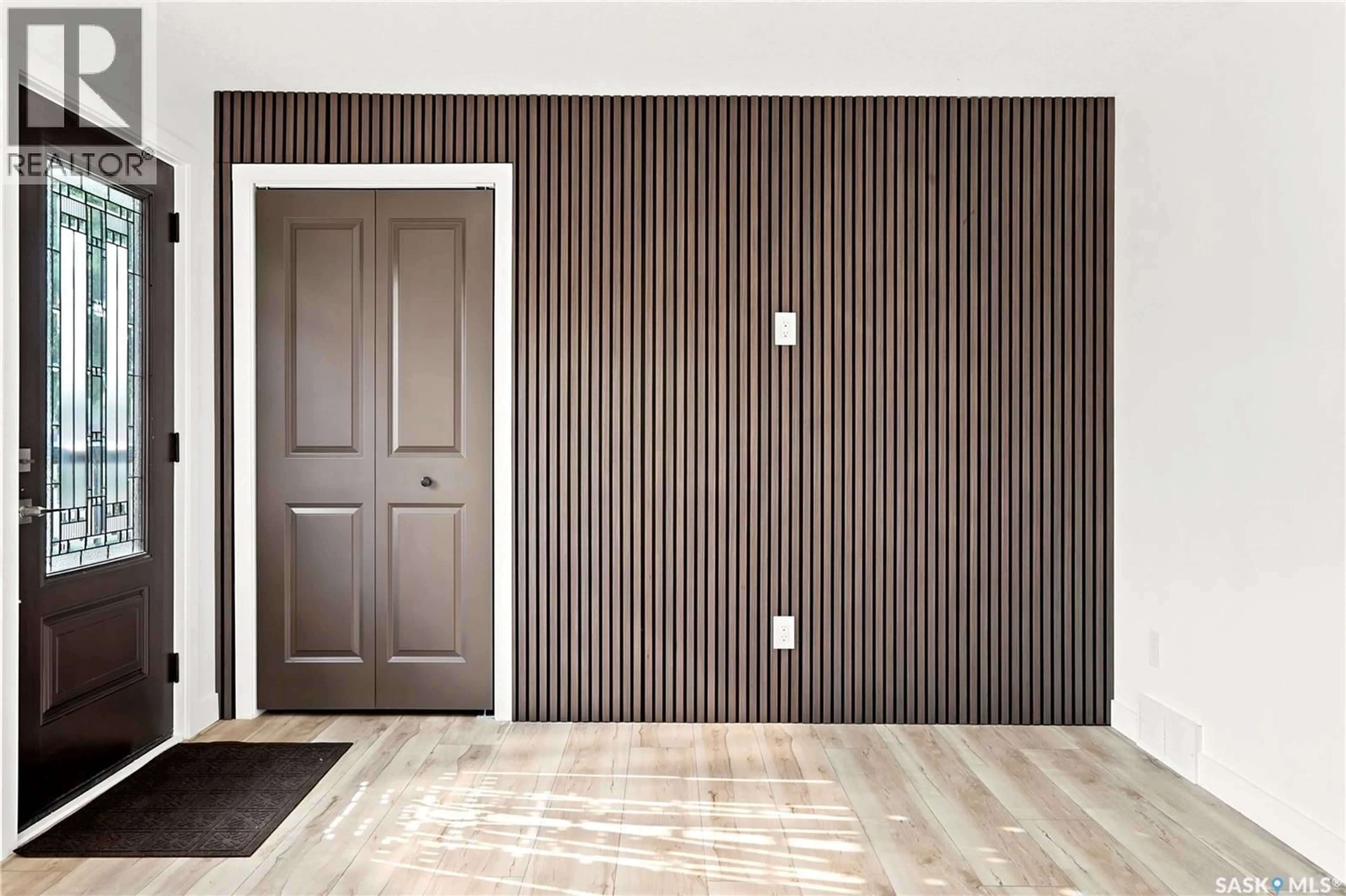 Indoor entryway for 434 COMPANY AVENUE, Fort Qu'Appelle Saskatchewan S0G1S0
