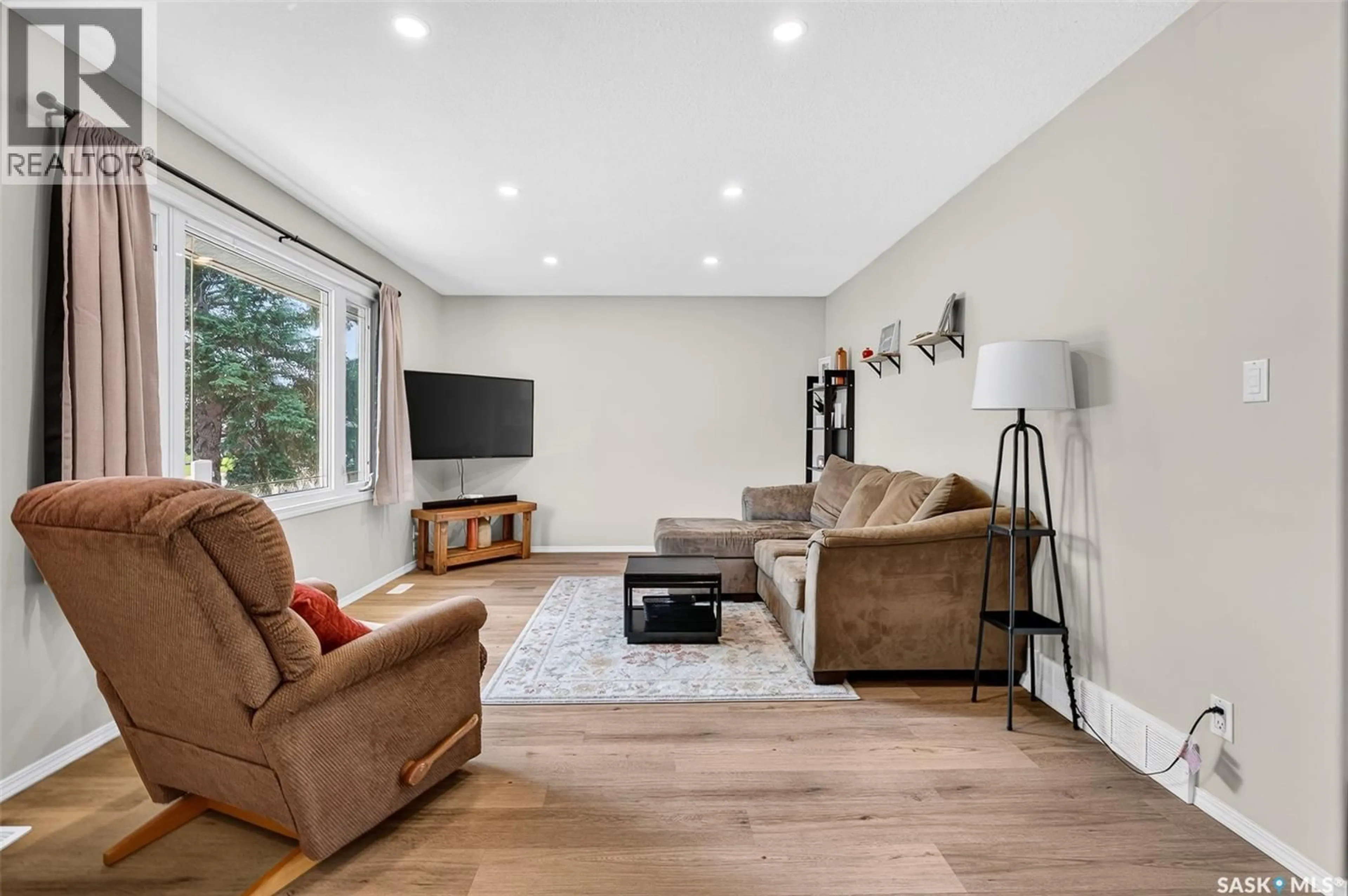 Living room with furniture, unknown for 1314 VAUGHAN STREET, Moose Jaw Saskatchewan S6H5P7