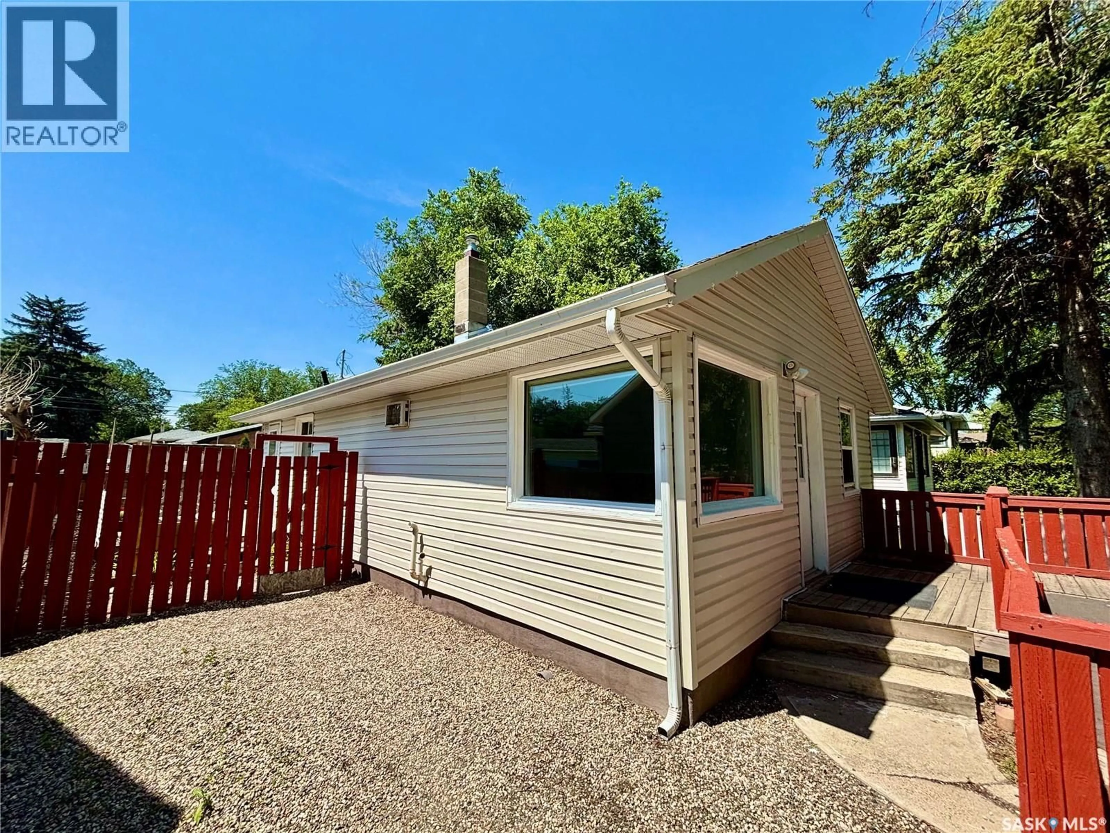 Home with vinyl exterior material, street for 314 RETALLACK STREET, Regina Saskatchewan S4R3N2