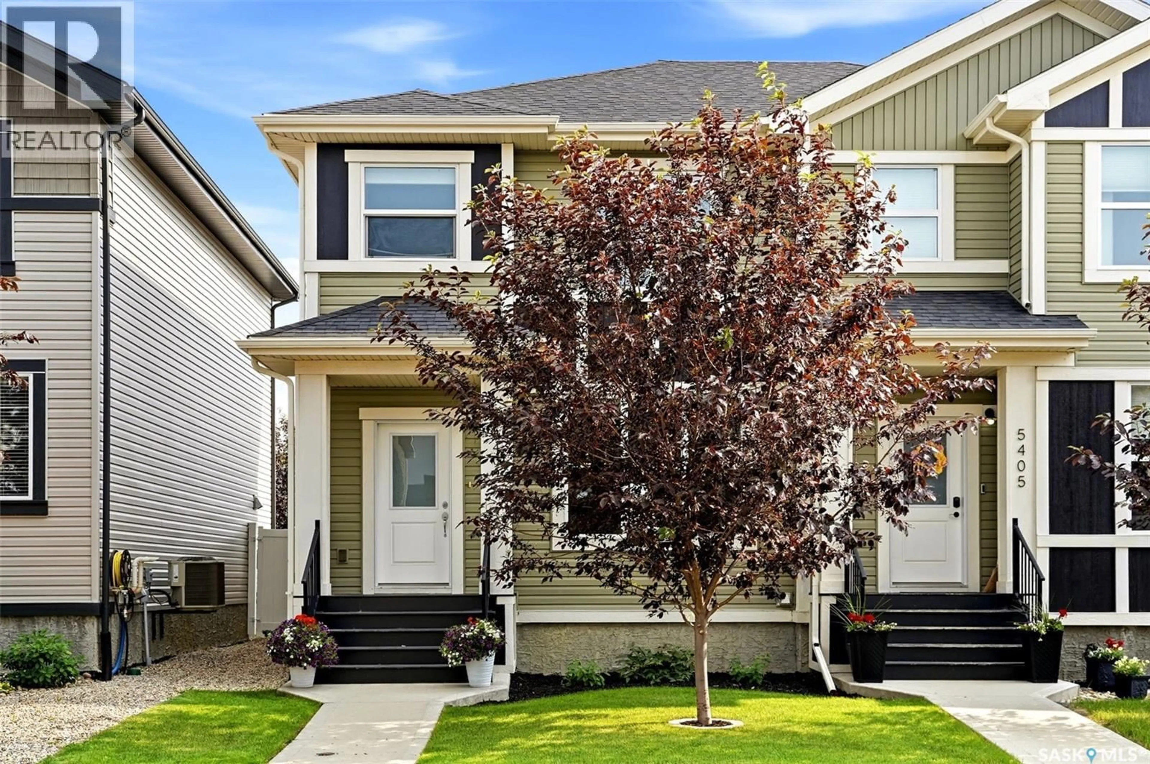 Home with vinyl exterior material, street for 5409 GREEN SILVERBERRY DRIVE, Regina Saskatchewan S4V3M5