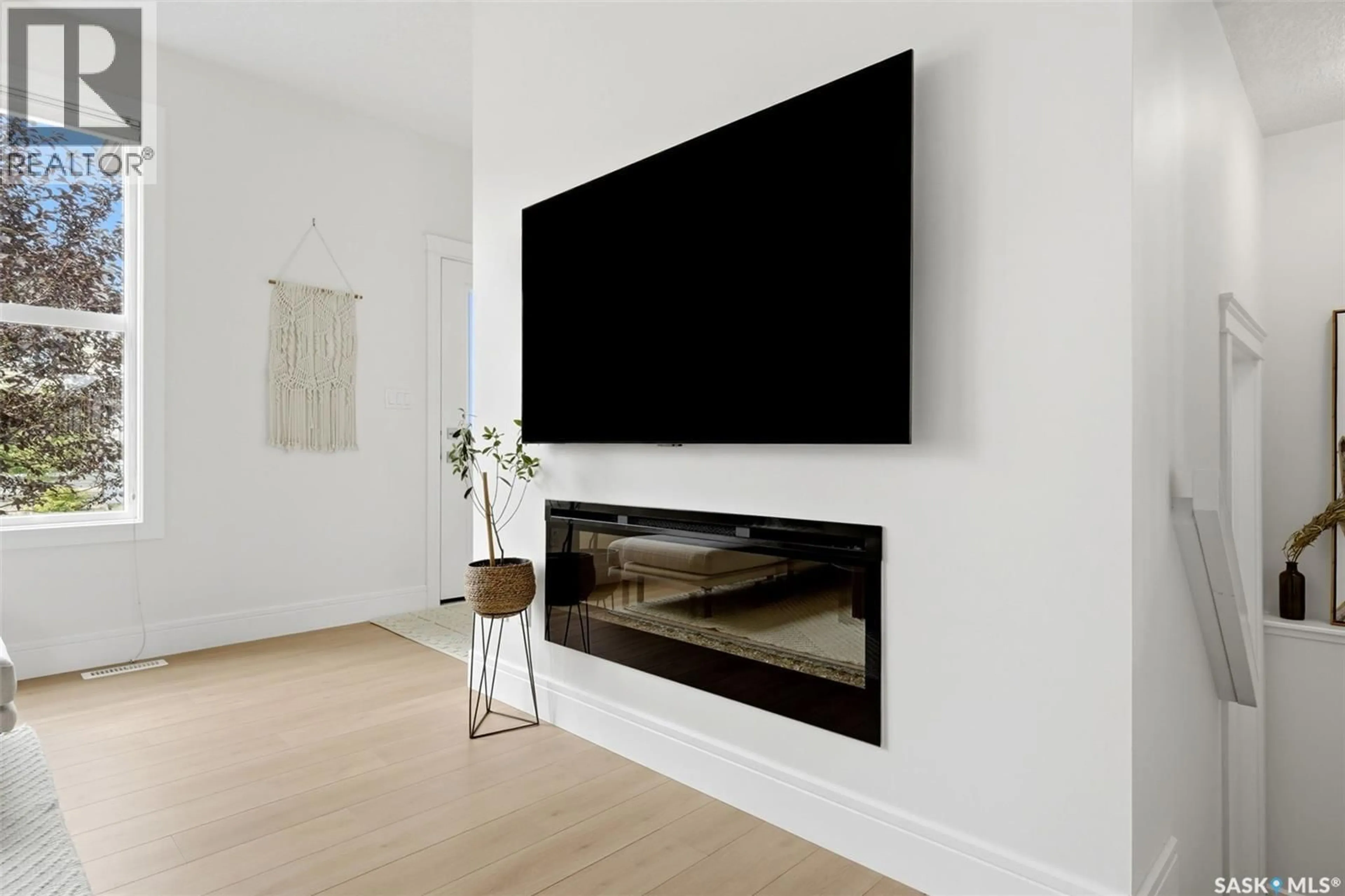 Home theater for 5409 GREEN SILVERBERRY DRIVE, Regina Saskatchewan S4V3M5