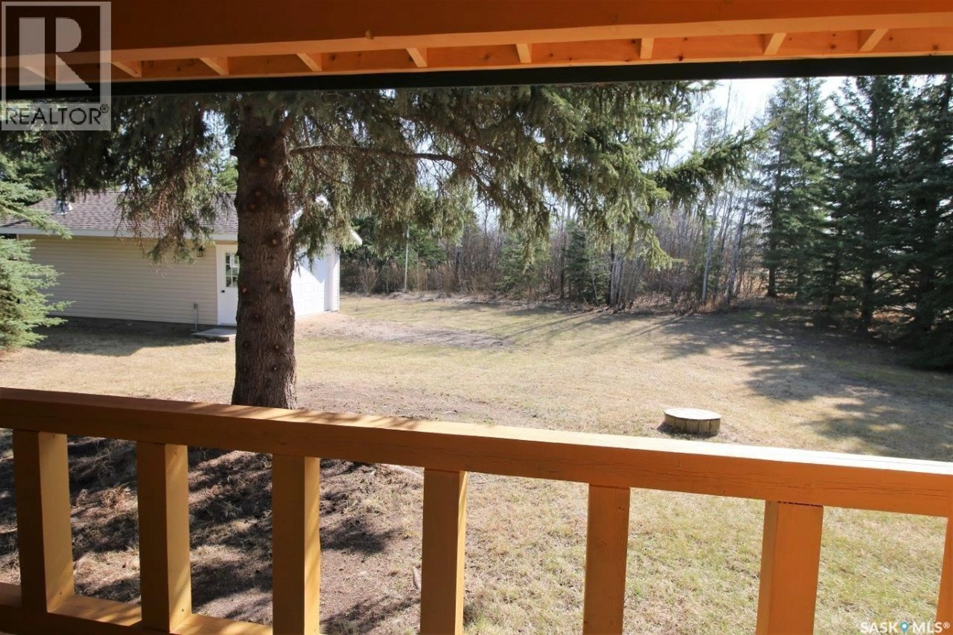 Patio, forest/trees view for of Spiritwood - LOG CABIN-BAPAUME RM, Spiritwood Rm No. 496 Saskatchewan S0J2M0