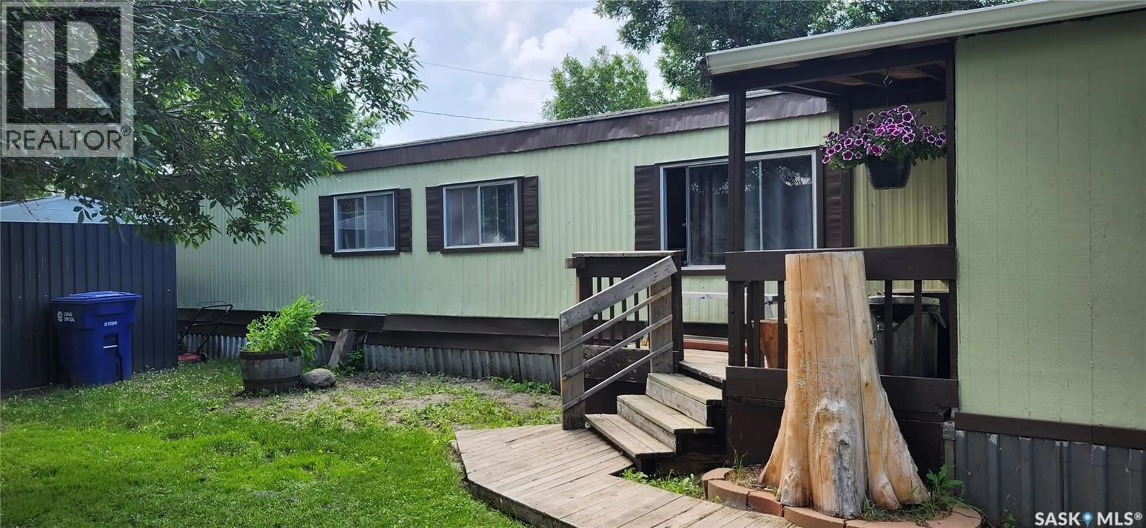 Unknown for 106 LARCH STREET, Caronport Saskatchewan S0H0S0