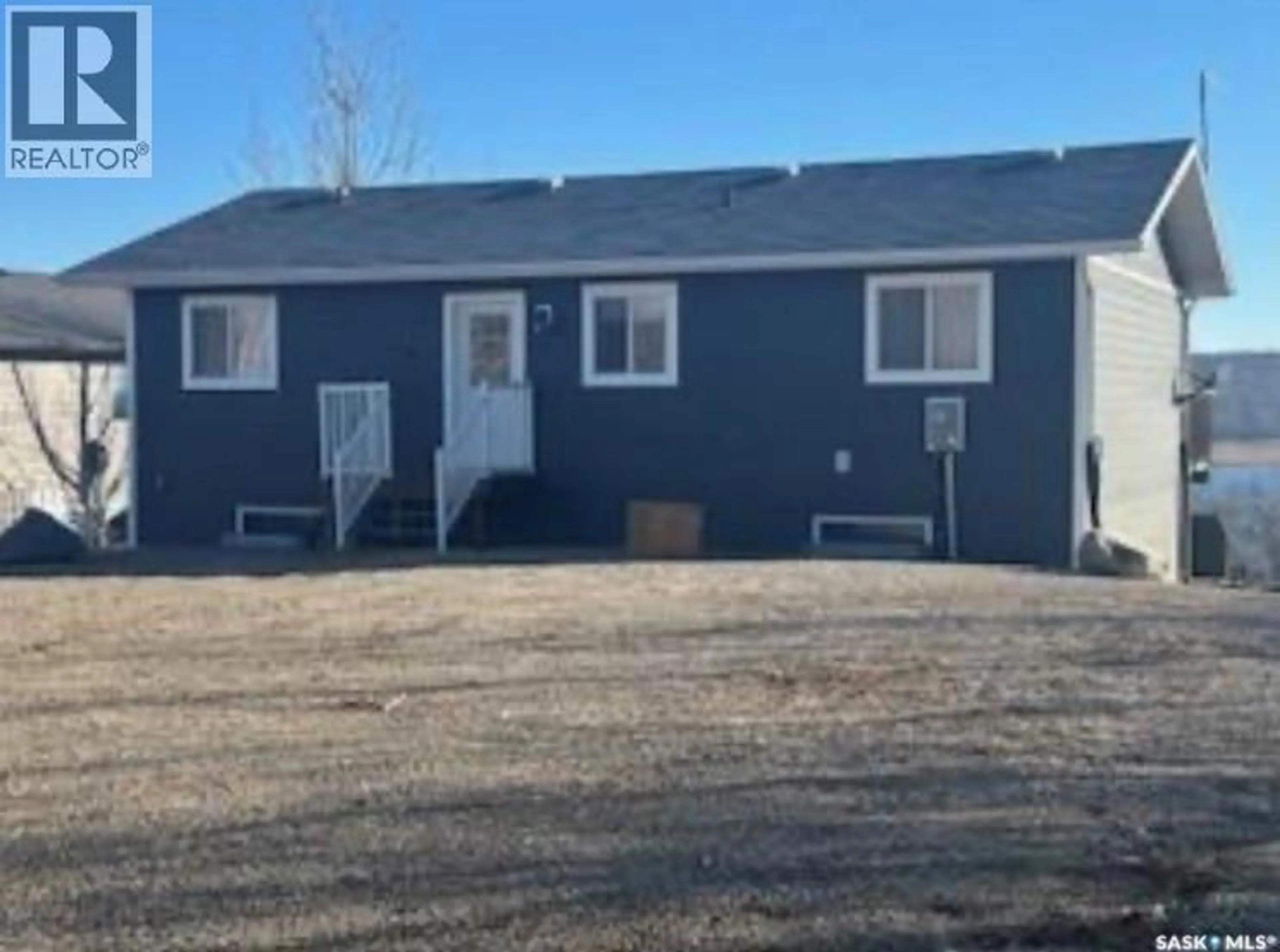 Home with vinyl exterior material, building for 305 KEPULA LANE, Calder Rm No. 241 Saskatchewan S0A4S0