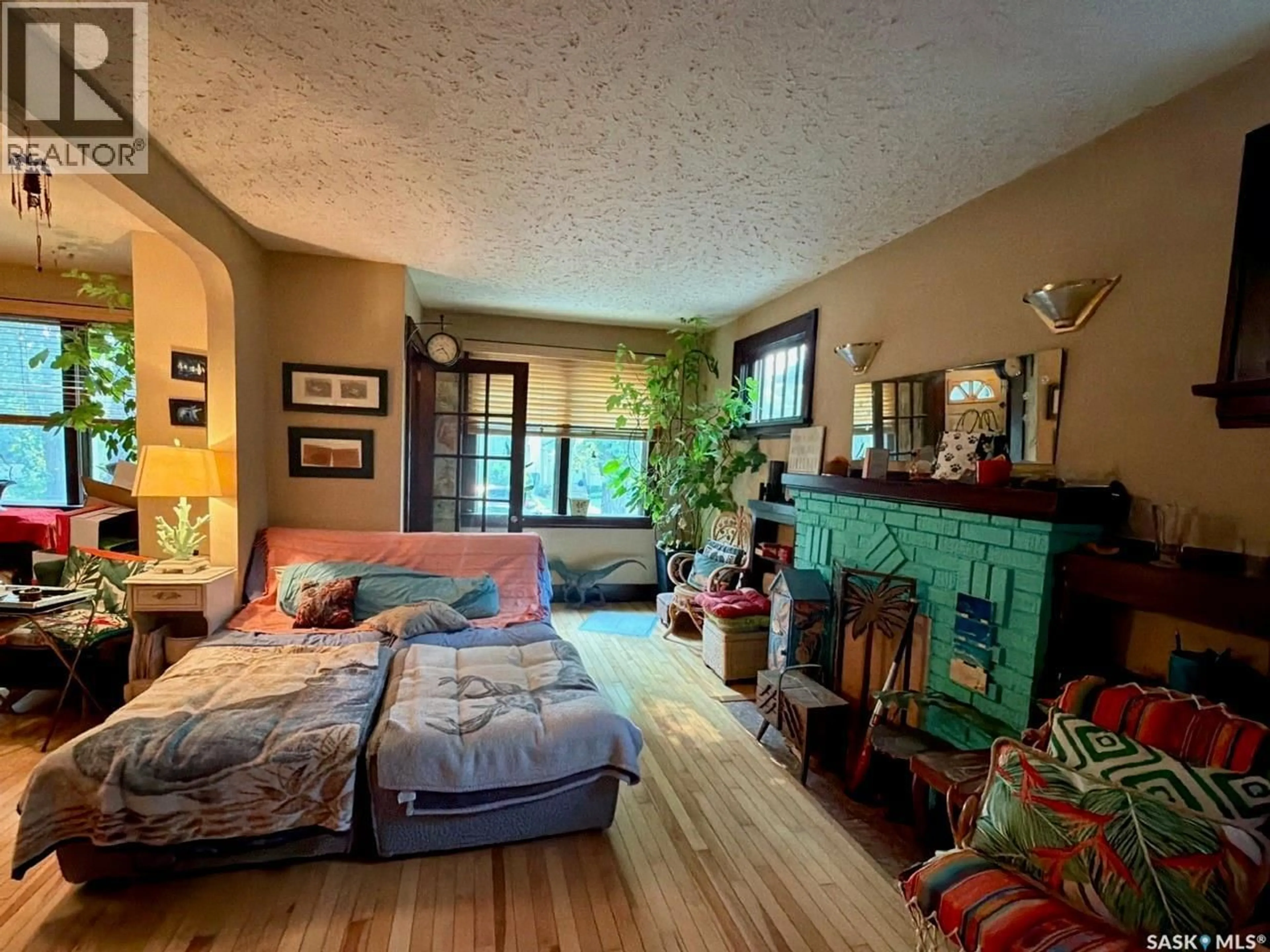 A pic of a room for 2341 ELPHINSTONE STREET, Regina Saskatchewan S4T3P2
