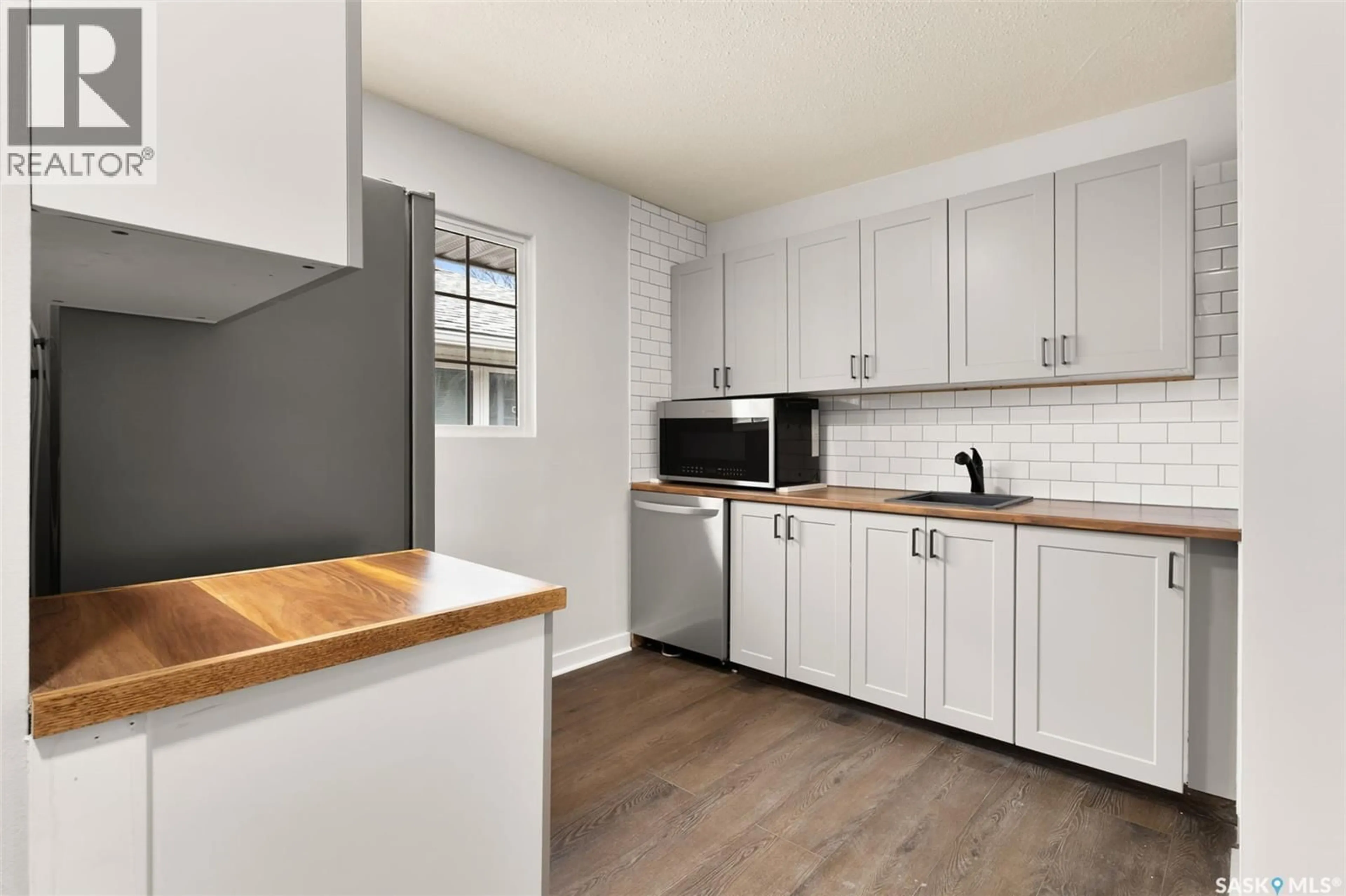 Standard kitchen, wood/laminate floor for 3742 ARGYLE ROAD, Regina Saskatchewan S4S2C2