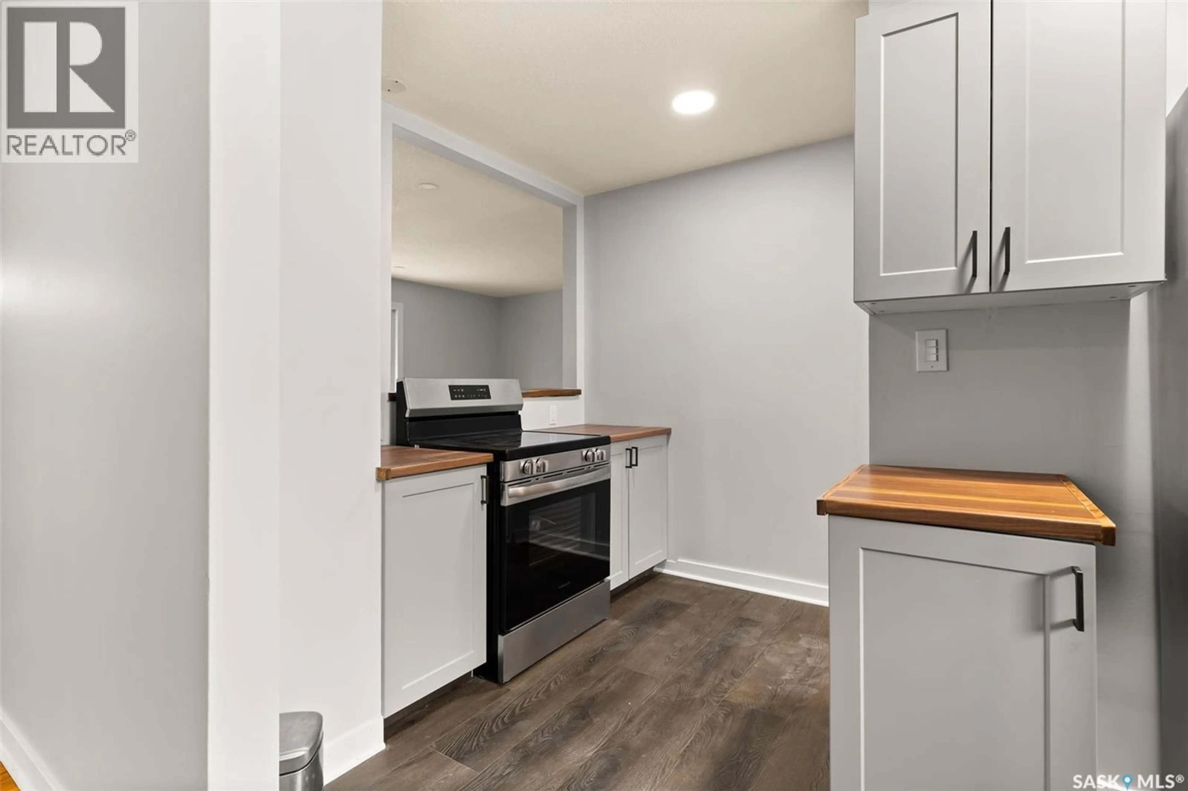 Standard kitchen, wood/laminate floor for 3742 ARGYLE ROAD, Regina Saskatchewan S4S2C2