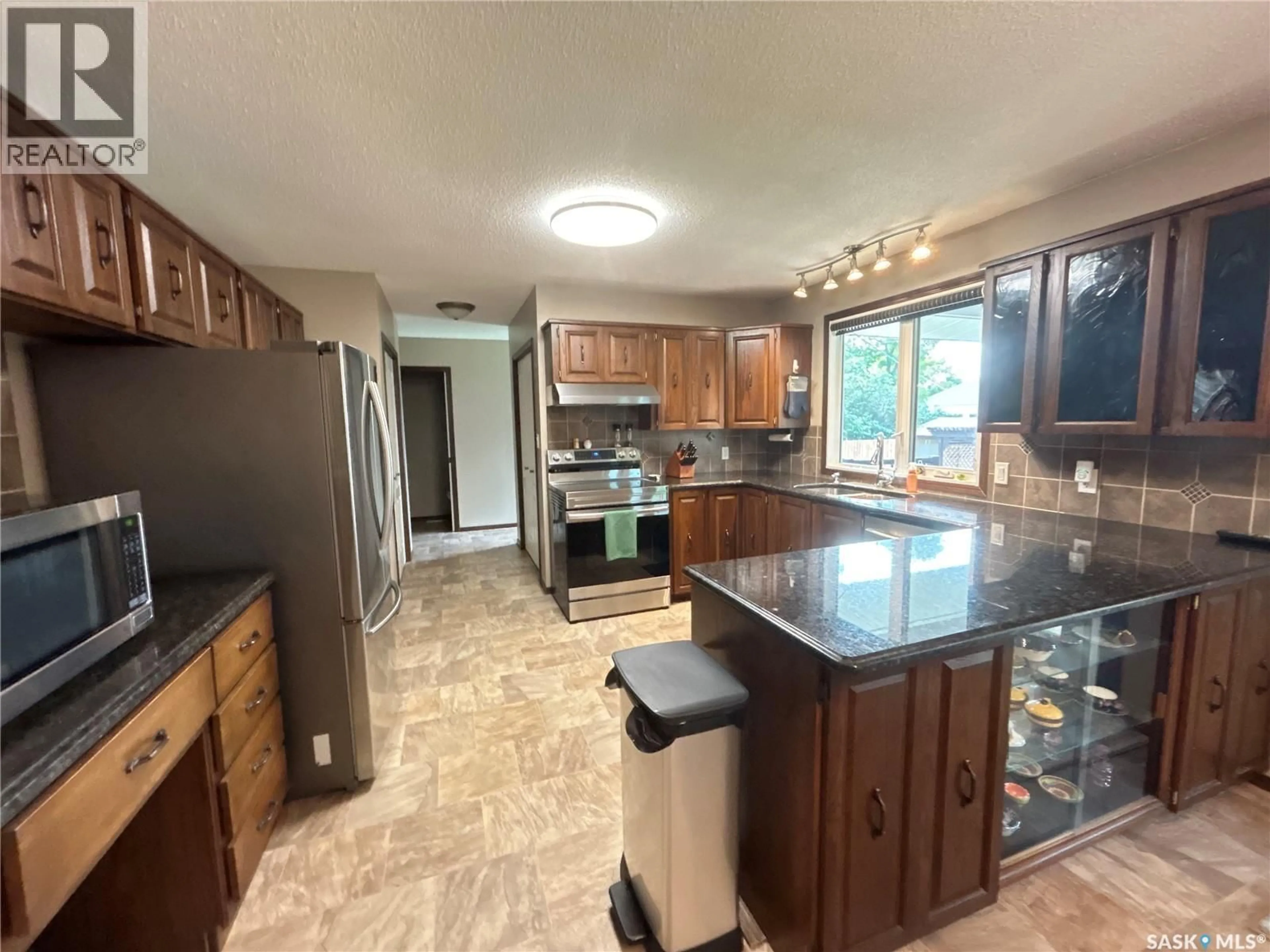 Open concept kitchen, ceramic/tile floor for 205 SCHAEFER STREET, Richmound Saskatchewan S0N2E0