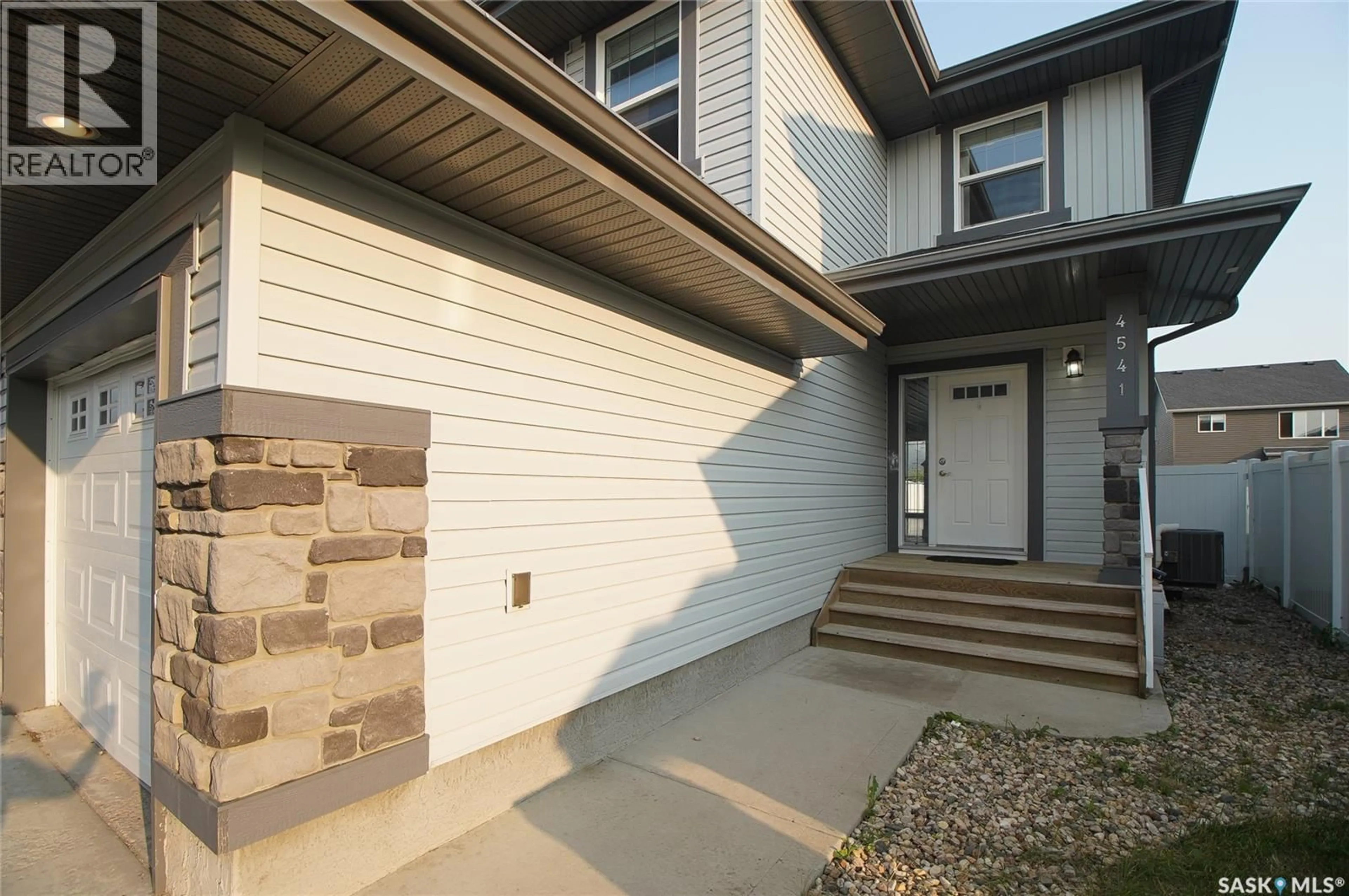 Unknown for 4541 GREEN ROCK ROAD, Regina Saskatchewan S4V3K8