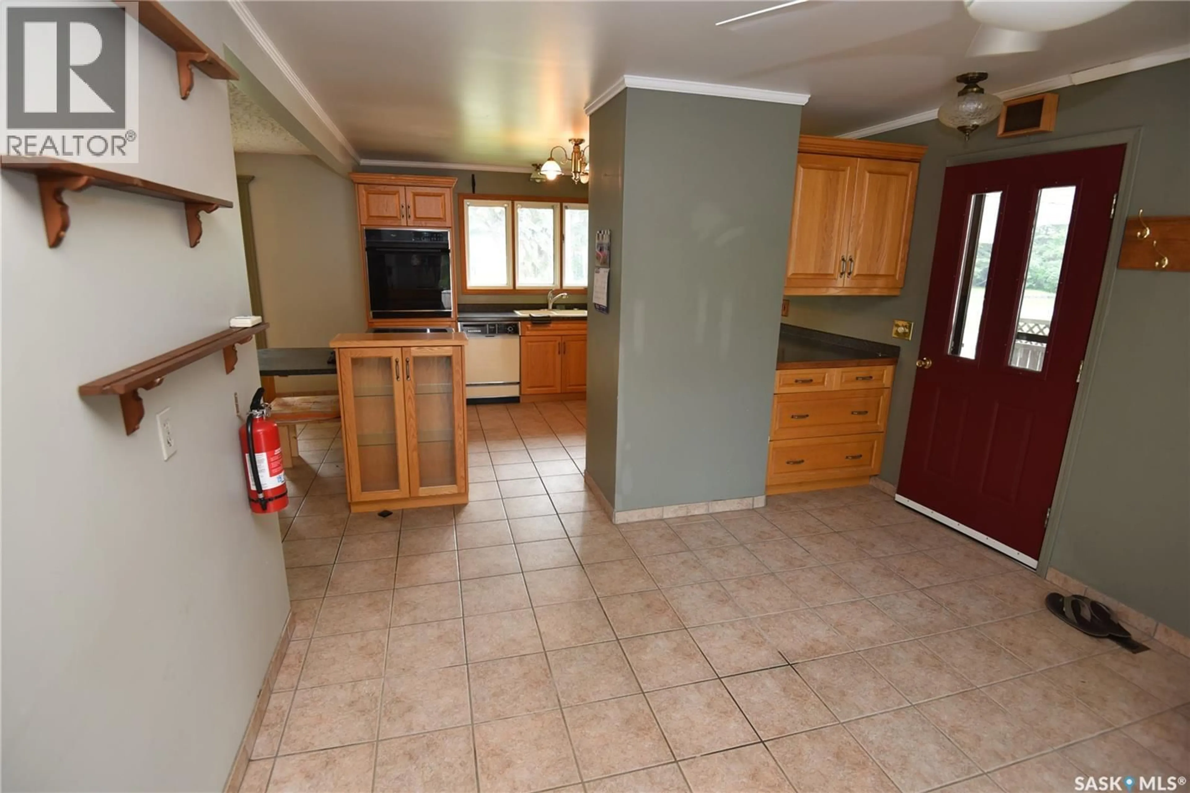 Standard kitchen, unknown for 413 MAPLE ROAD, Nipawin Saskatchewan S0E1E0