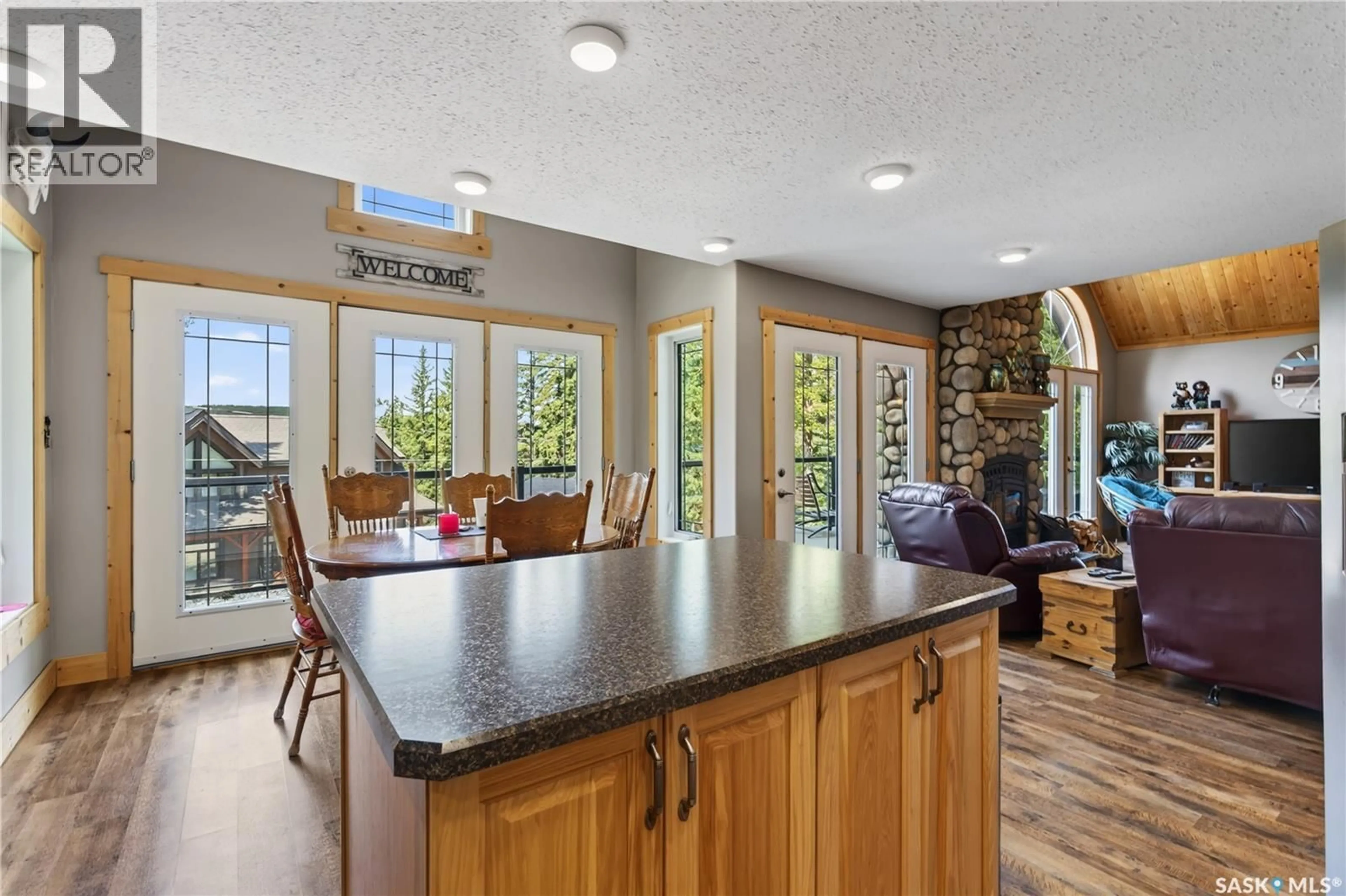 Open concept kitchen, ceramic/tile floor for 559 FORREST DRIVE, Barrier Lake Saskatchewan S0E1T0