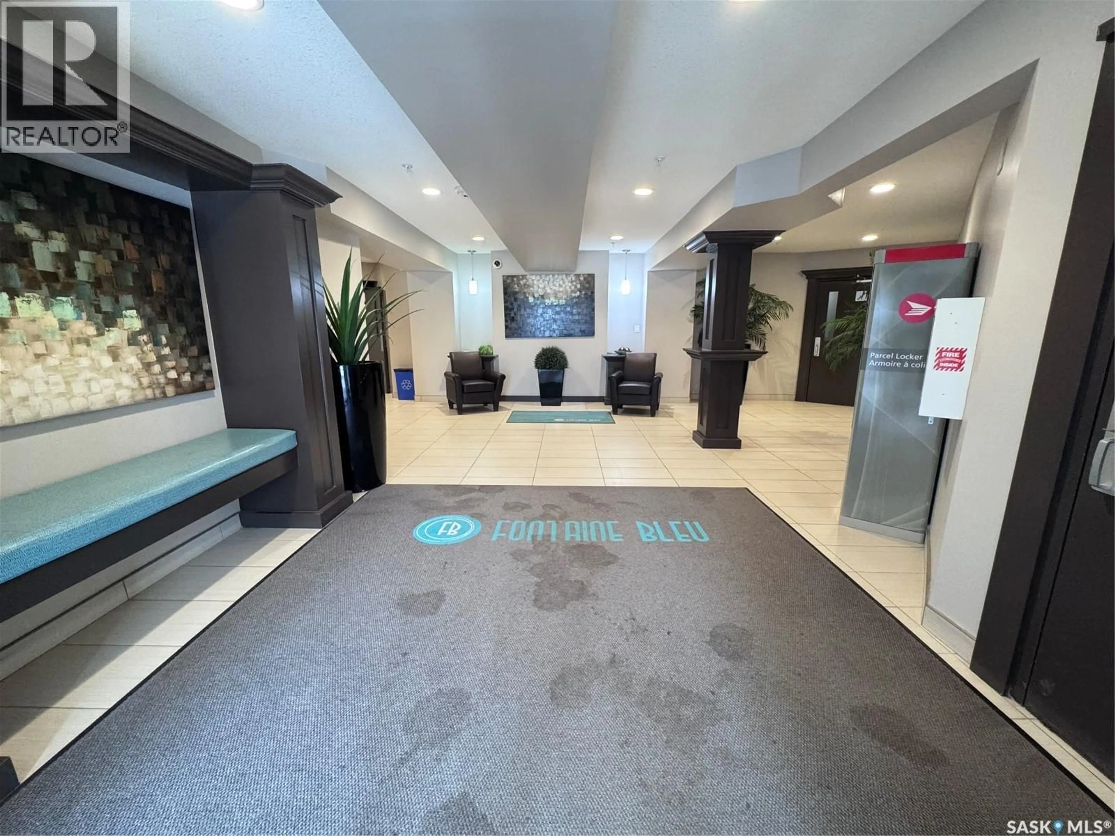 Lobby for 212 5301 UNIVERSAL CRESCENT, Regina Saskatchewan S4W0L2