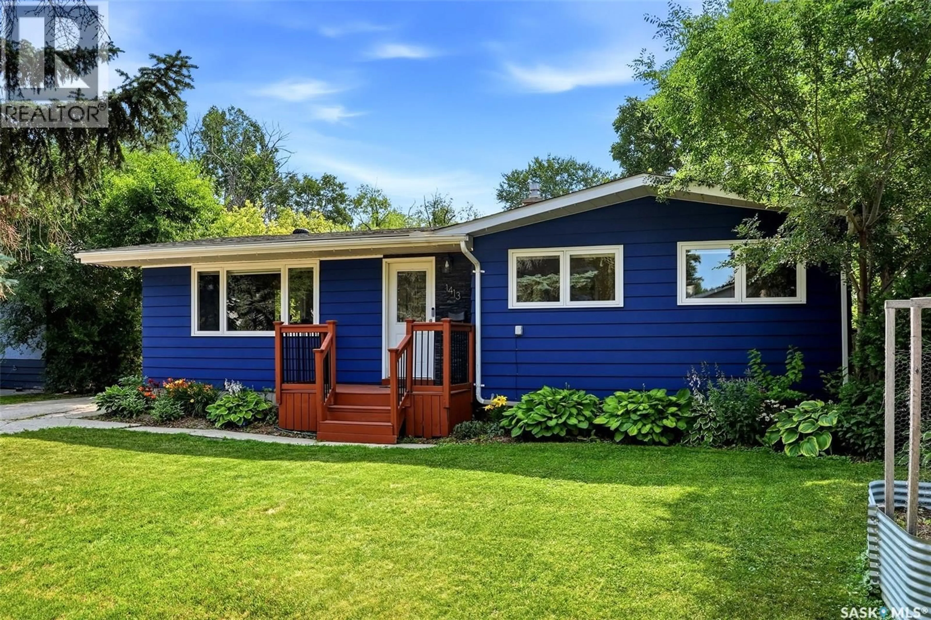 Home with vinyl exterior material, street for 1413 SHANNON ROAD, Regina Saskatchewan S4S5L4