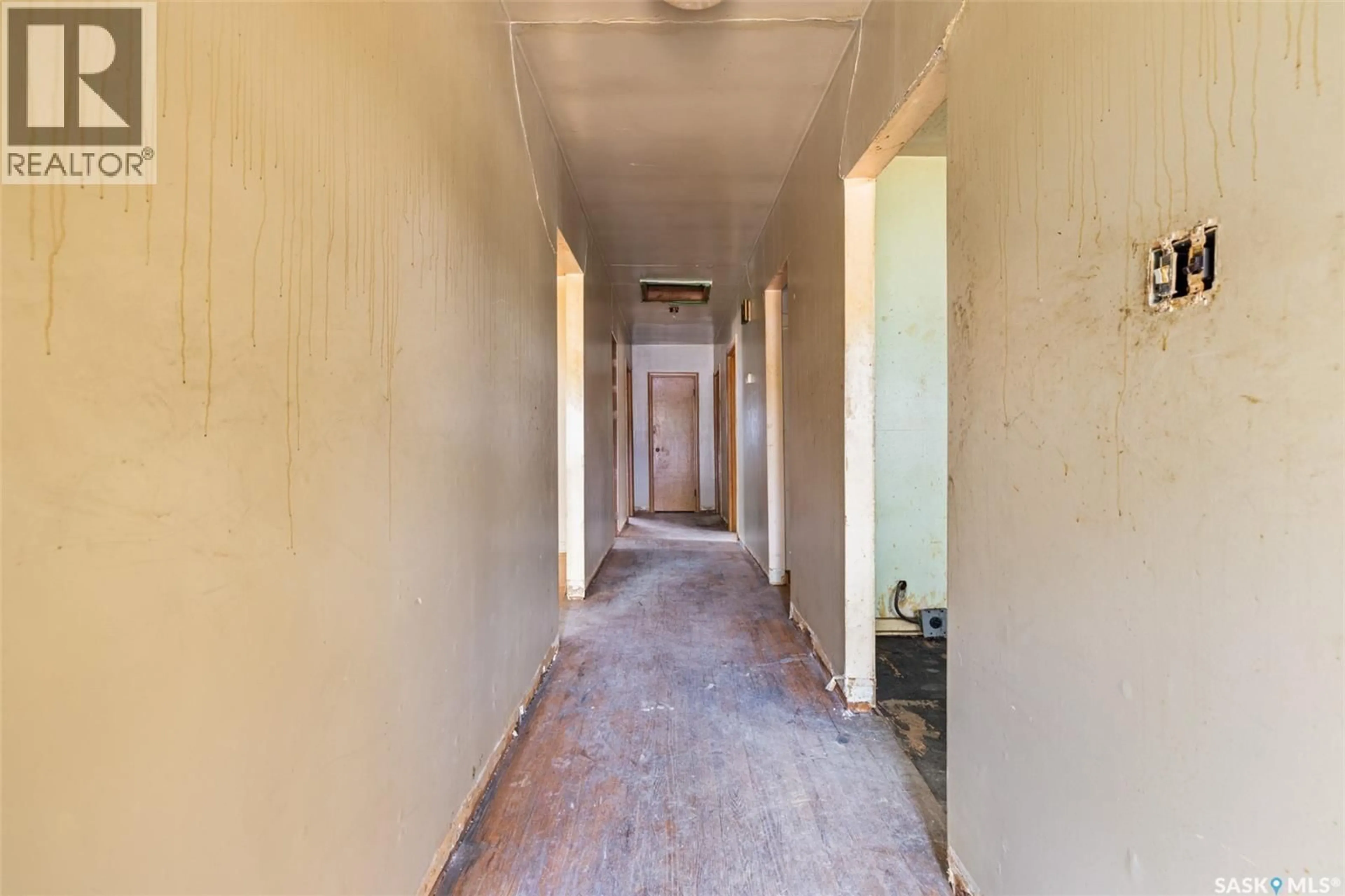 A pic of a room for 403 17TH AVENUE, Regina Saskatchewan S4N0Y4