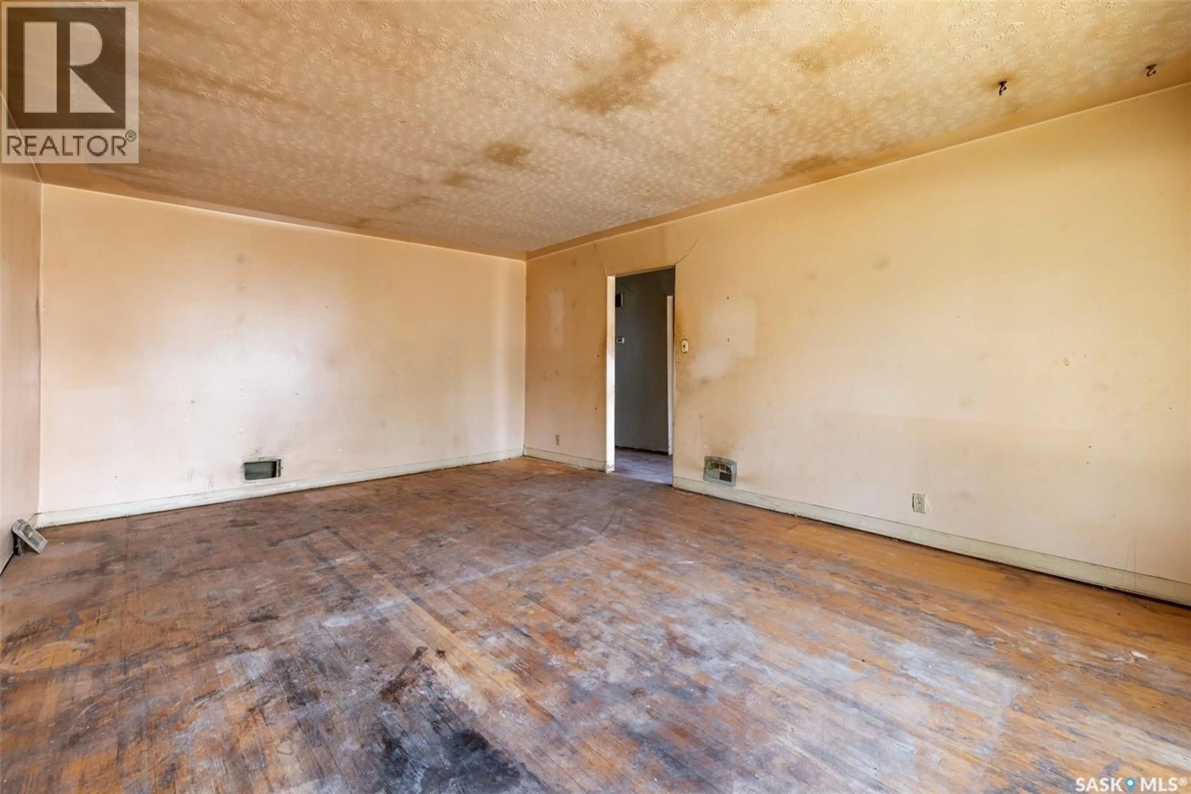 A pic of a room for 403 17TH AVENUE, Regina Saskatchewan S4N0Y4