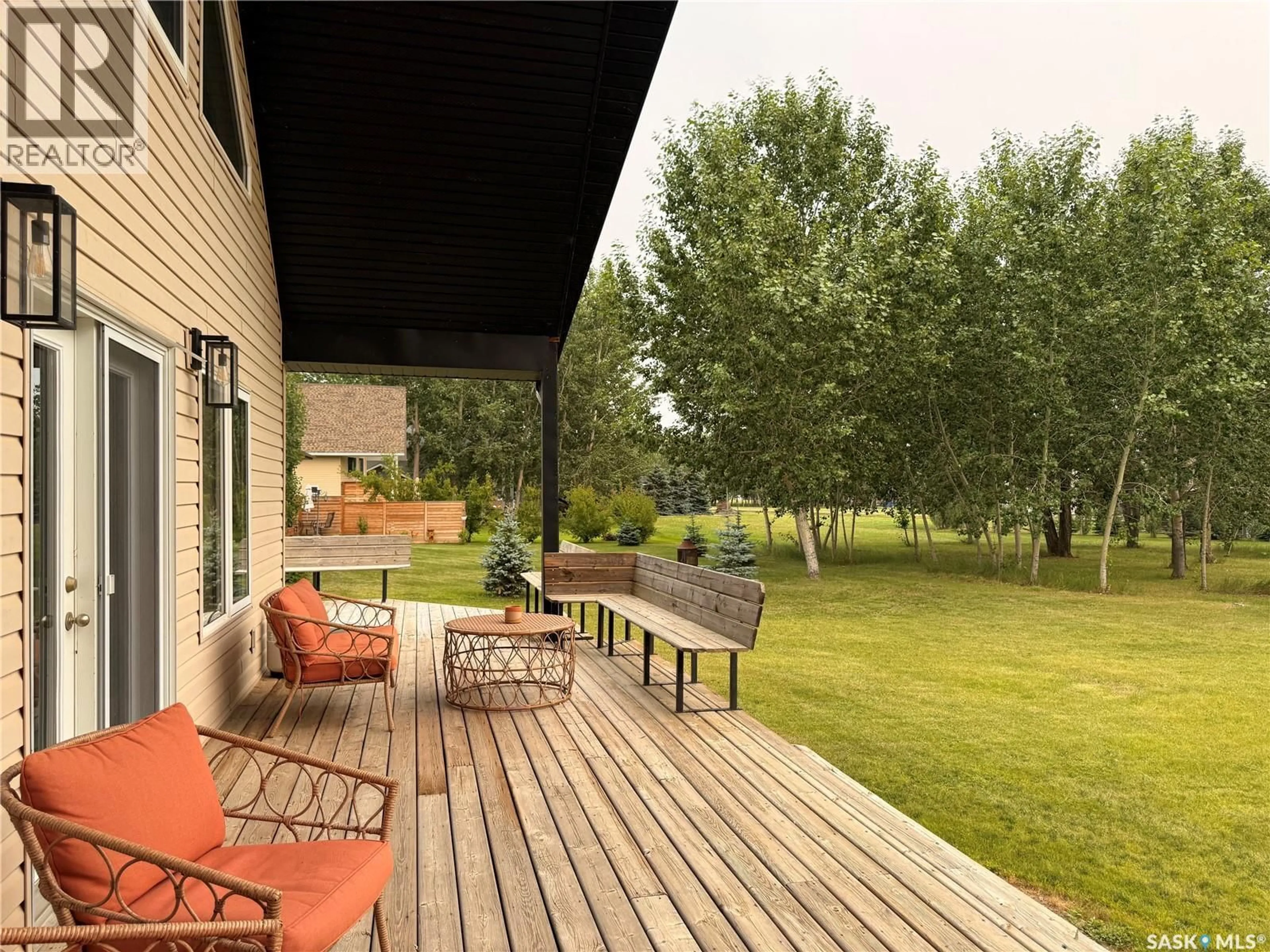 Patio, unknown for 524 VIVIAN BAY, Coteau Rm No. 255 Saskatchewan S0L0G0