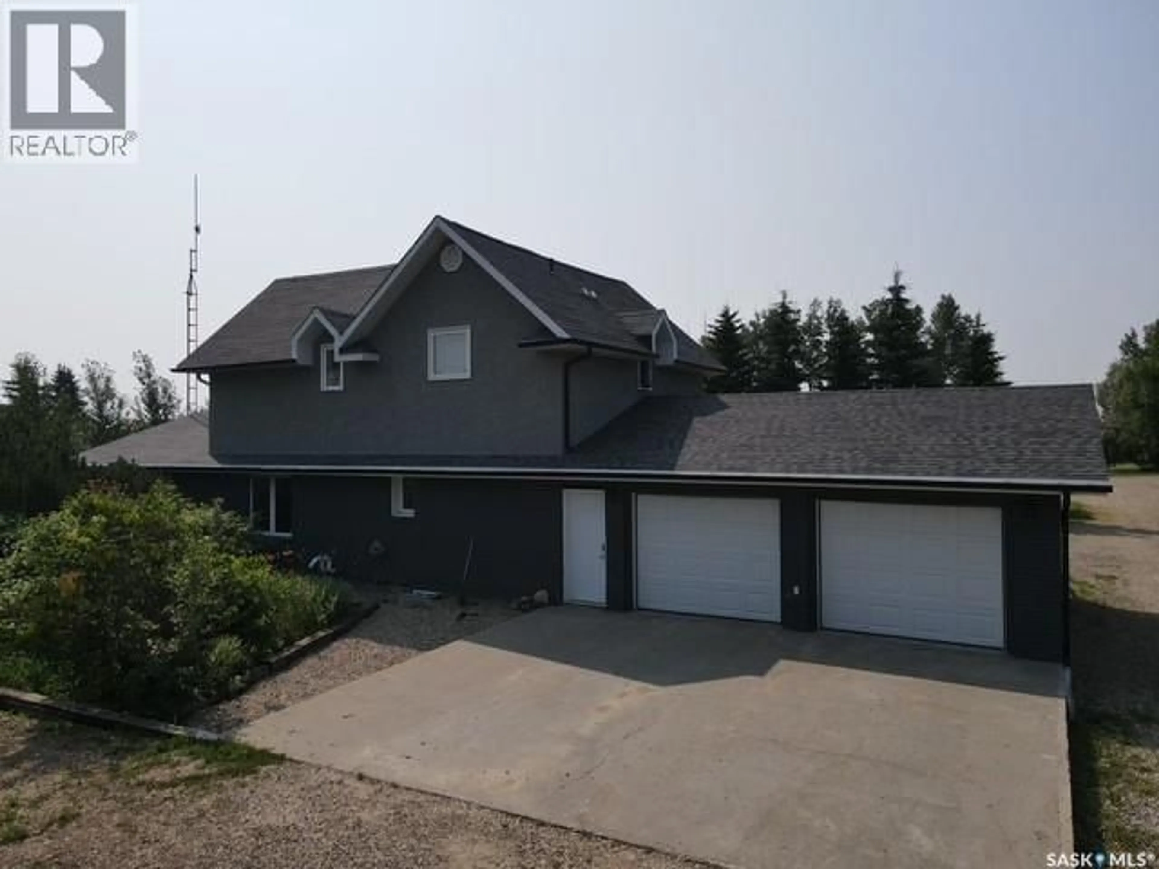 A pic from outside/outdoor area/front of a property/back of a property/a pic from drone, street for 6 30 32W1, Kamsack Saskatchewan S0A1S0