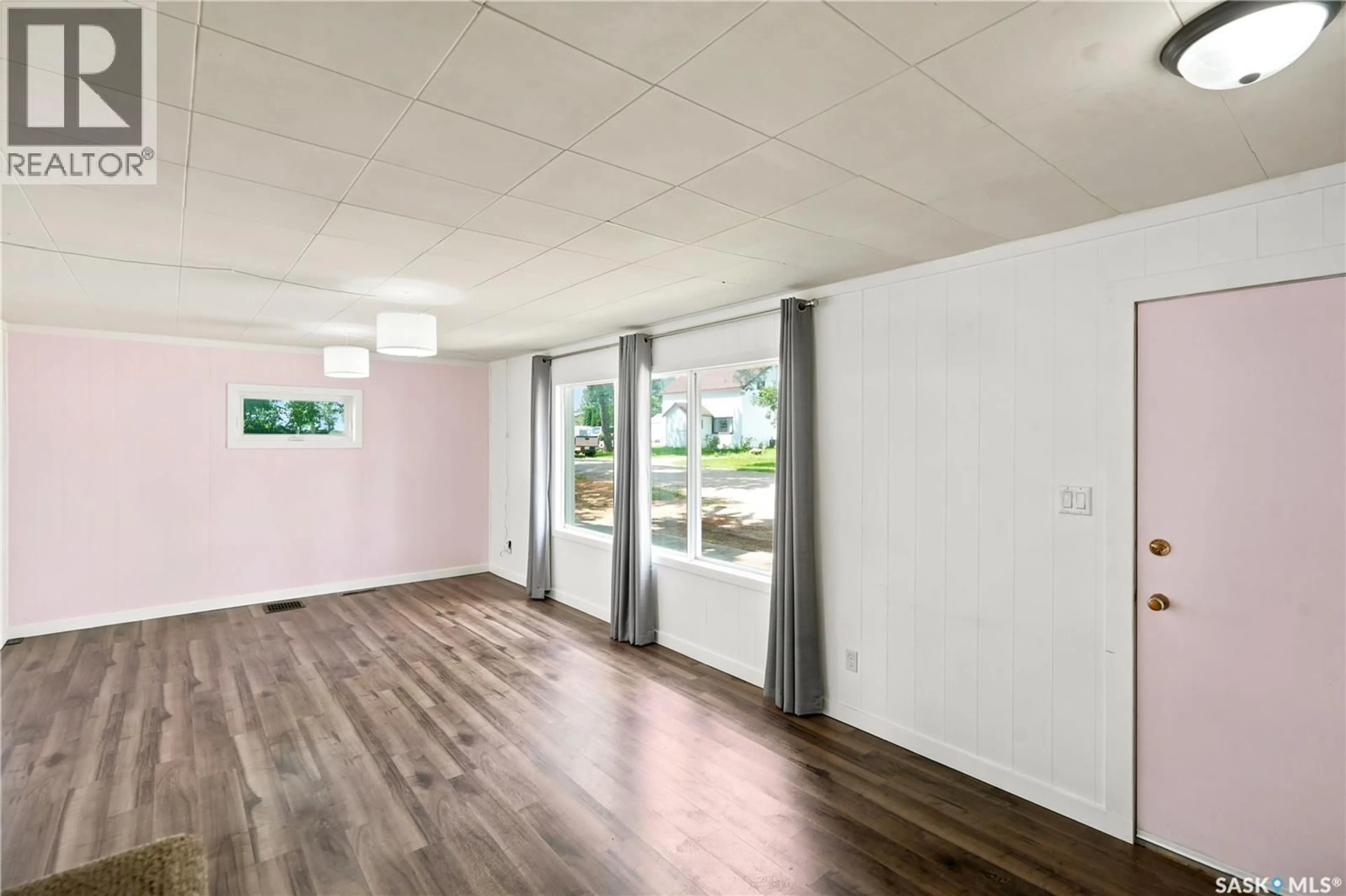 A pic of a room for 54 HILL STREET, Eyebrow Saskatchewan S0H1L0